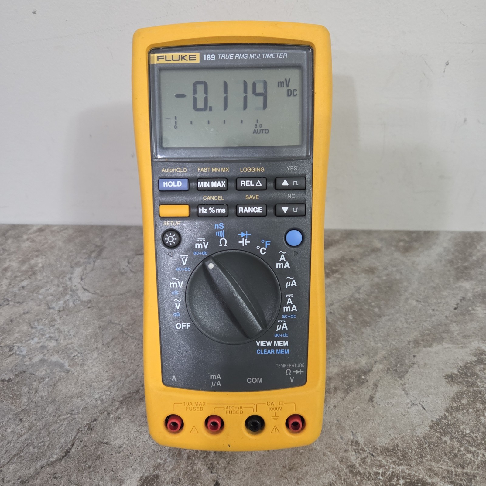 Fluke 189 True RMS Multimeter With Leads and Case Tested *Free Shipping*