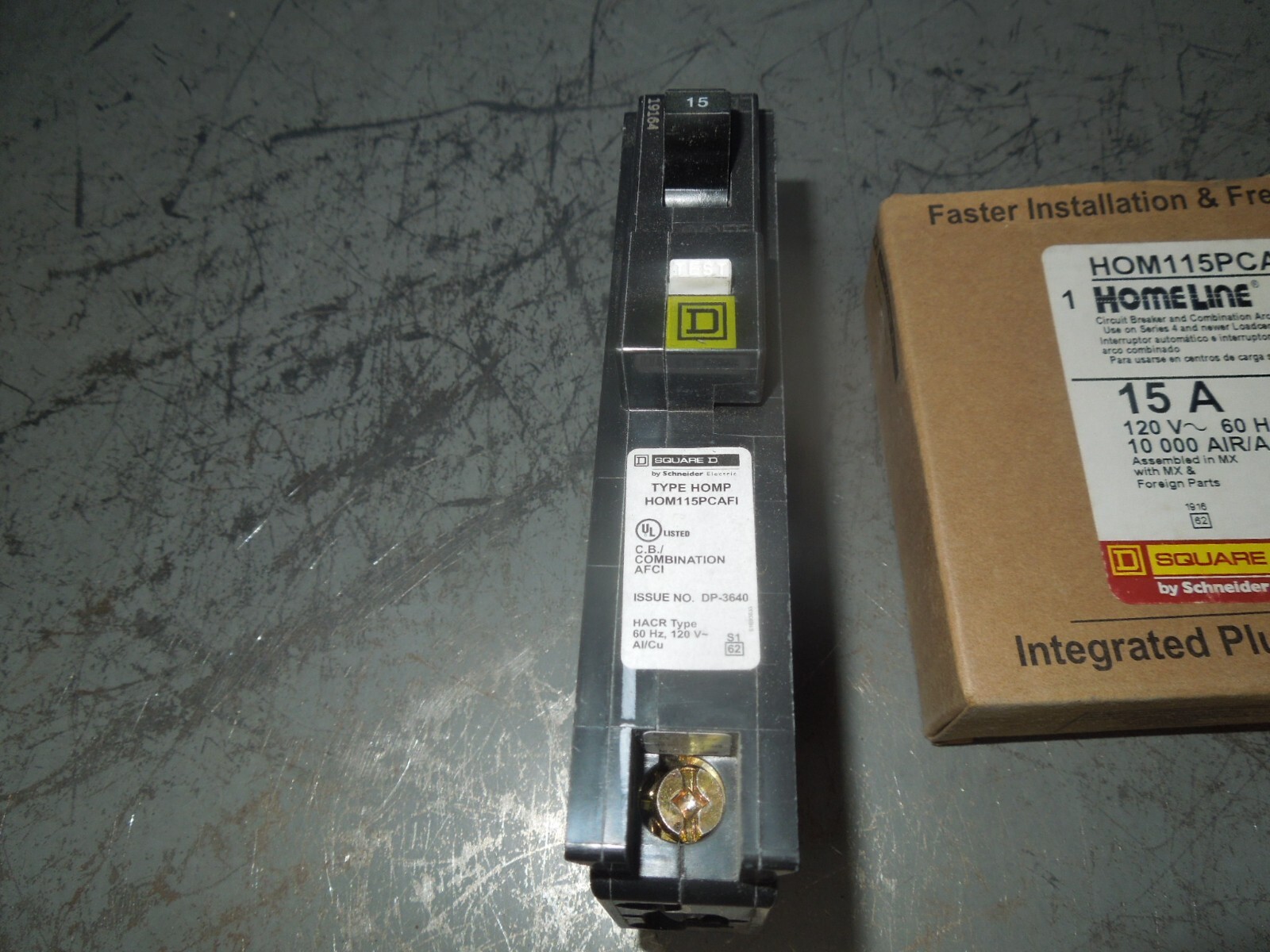 Square D HOM115PCAFI 15A 1P 120V Circuit Breaker and Combination Arc-Fault New