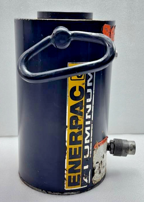 Enerpac RACH604 65.6 ton Capacity 3.94 in Stroke Aluminum Hollow Plunger Used