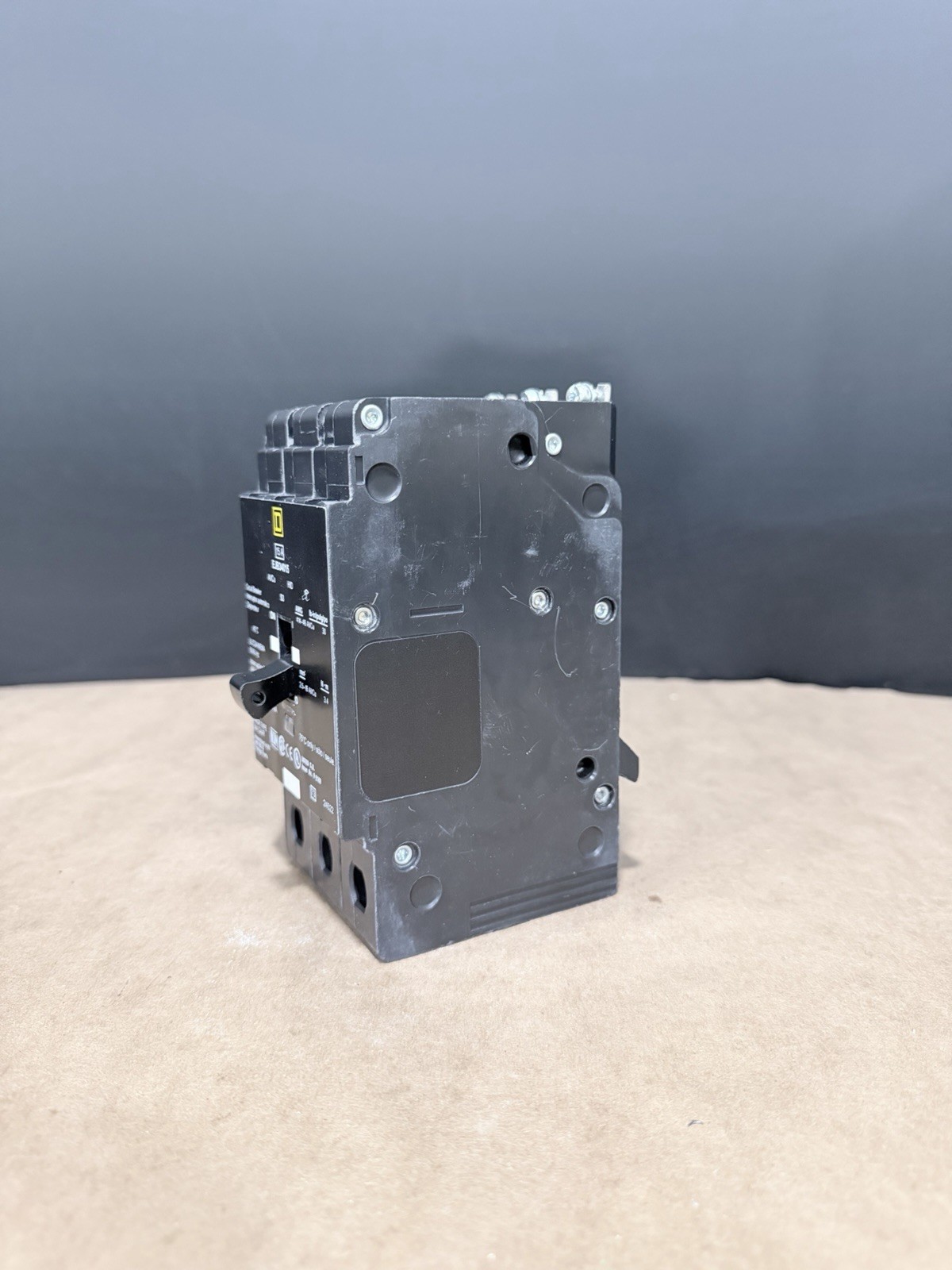 Square D EJB34015 15A 3 Pole 480/277V Bolt-On Circuit Breaker Industrial Used