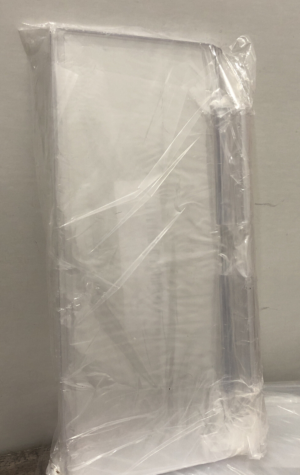 Dazzling Displays 12 – 4″ x 10″ Slatwall Shelves (4 packs of 3) Clear