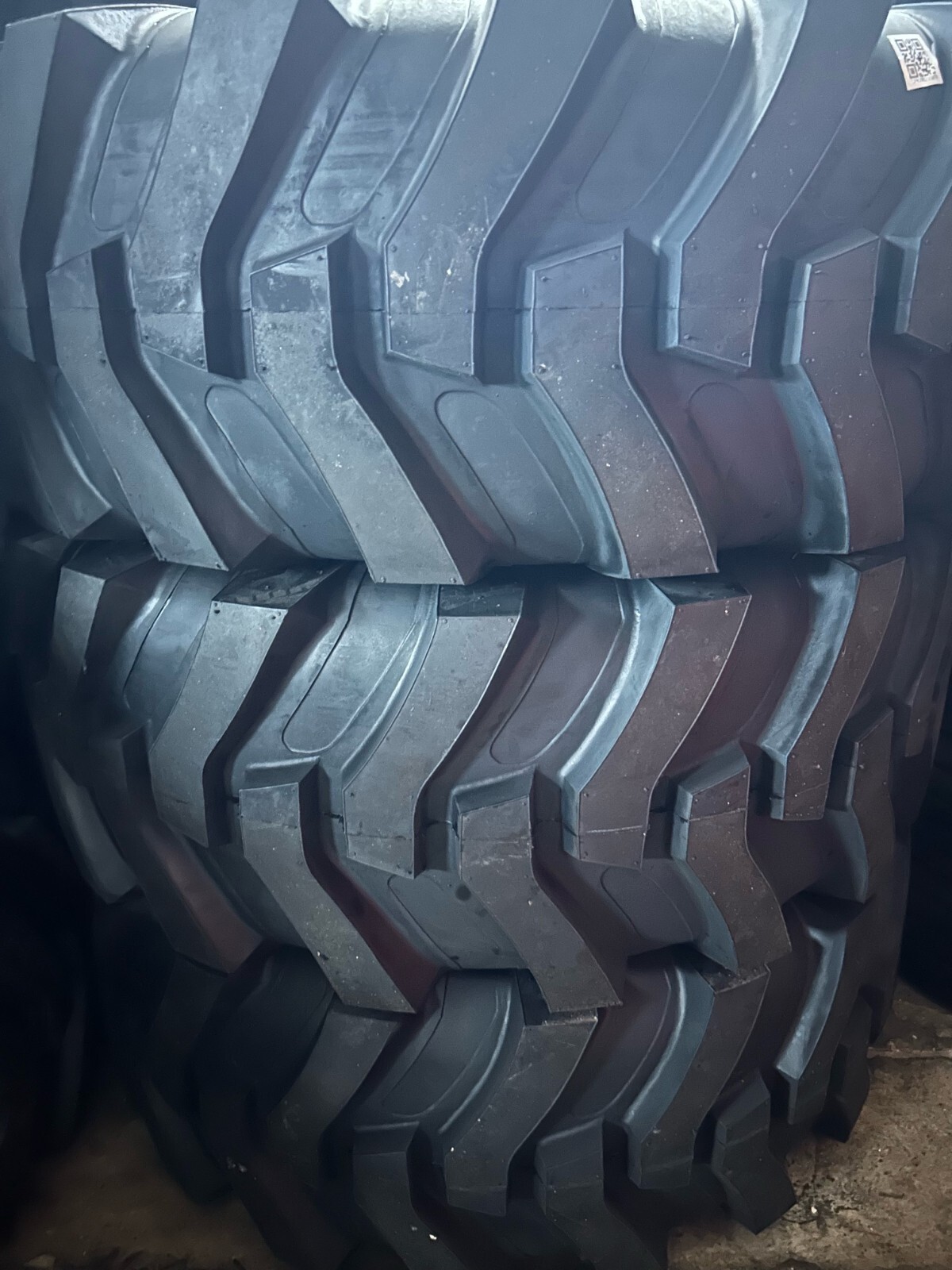 (2-Tires) 17.5L-24 12PR R4 Rear Backhoe Industrial Tractor Tire 17.5Lx24 175L24