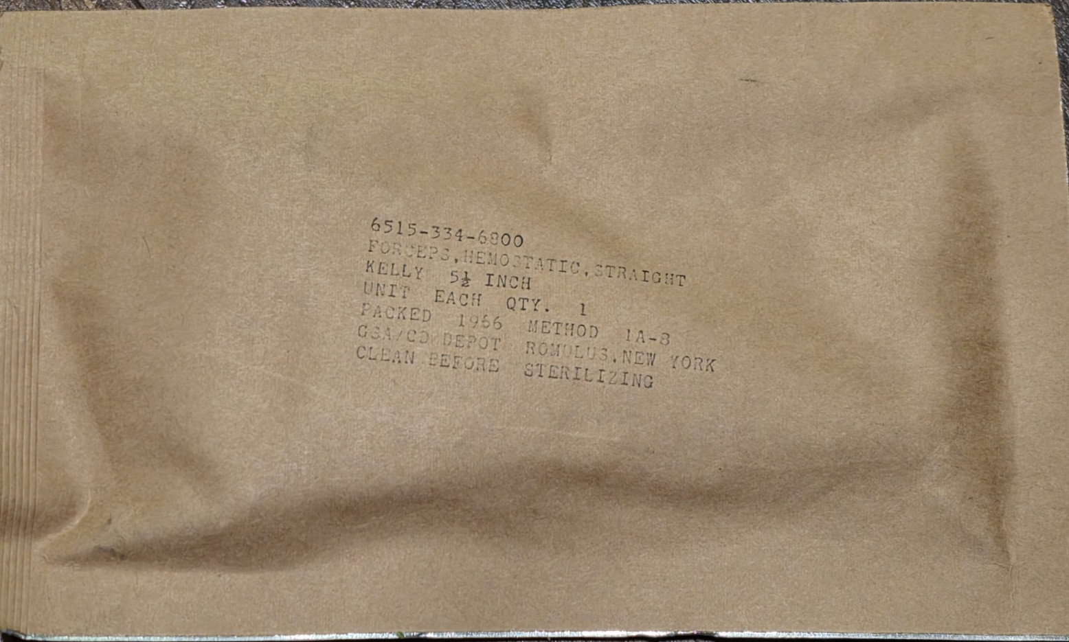 1966 Kelly Hemostatic Forceps 5½ in United Surgical Supplies NOS Vietnam War Era