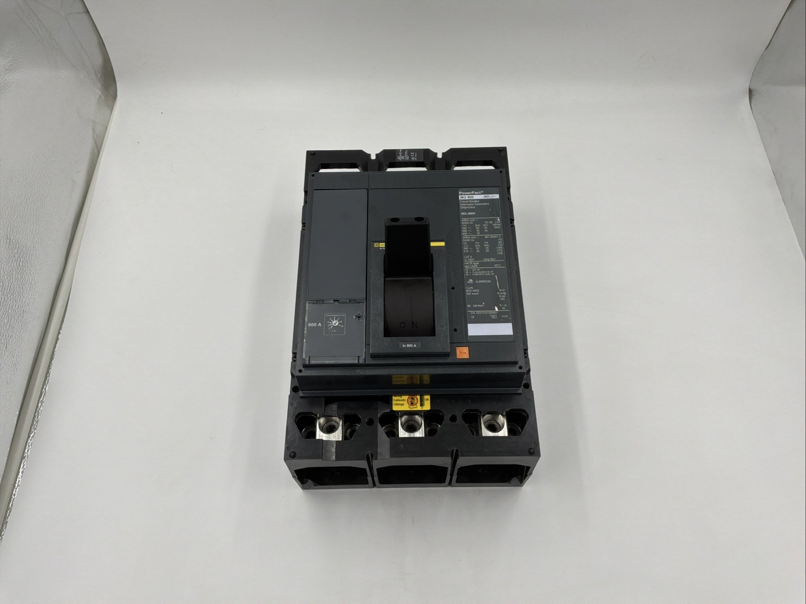 NEW SQUARE D MGL36800 3-POLE 800 AMP, 600V POWERPACT CIRCUIT BREAKER Takeouts