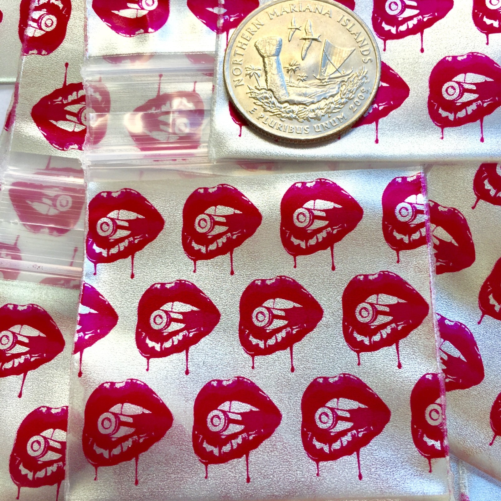 BaggiesSince1987 – 2020 Design Zip Bags Metallic 50 DSN Mix 500PCS, READ DETAILS
