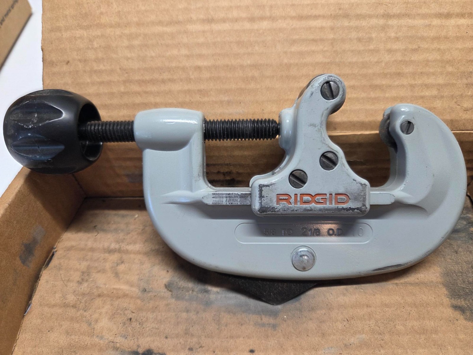 Rigid No. 20 Tubing Cutter, 5/8”-2-1/8” – Brand New