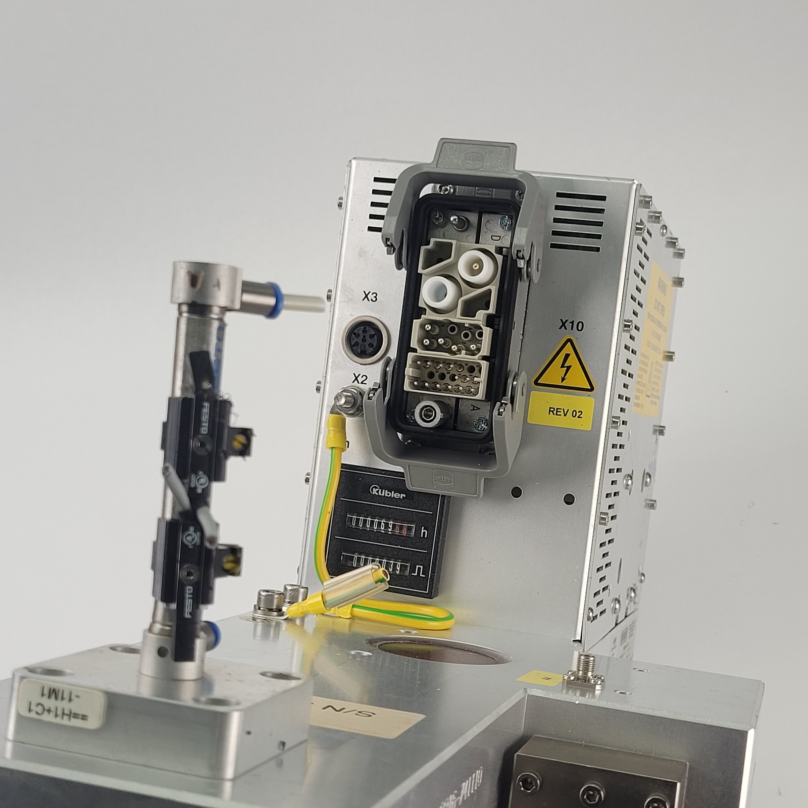 Muegge MH3000S-220CV Magnetron Head, 5100V, 900mA, 2,45GHz, 3000W – PARTS ONLY