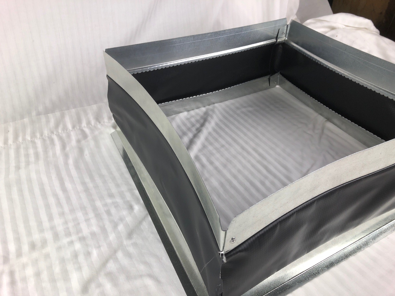 16 1/4 X 19 1/2 Inches CARLISLE FLEXIBLE DUCT CONNECTOR CANVAS JOINT