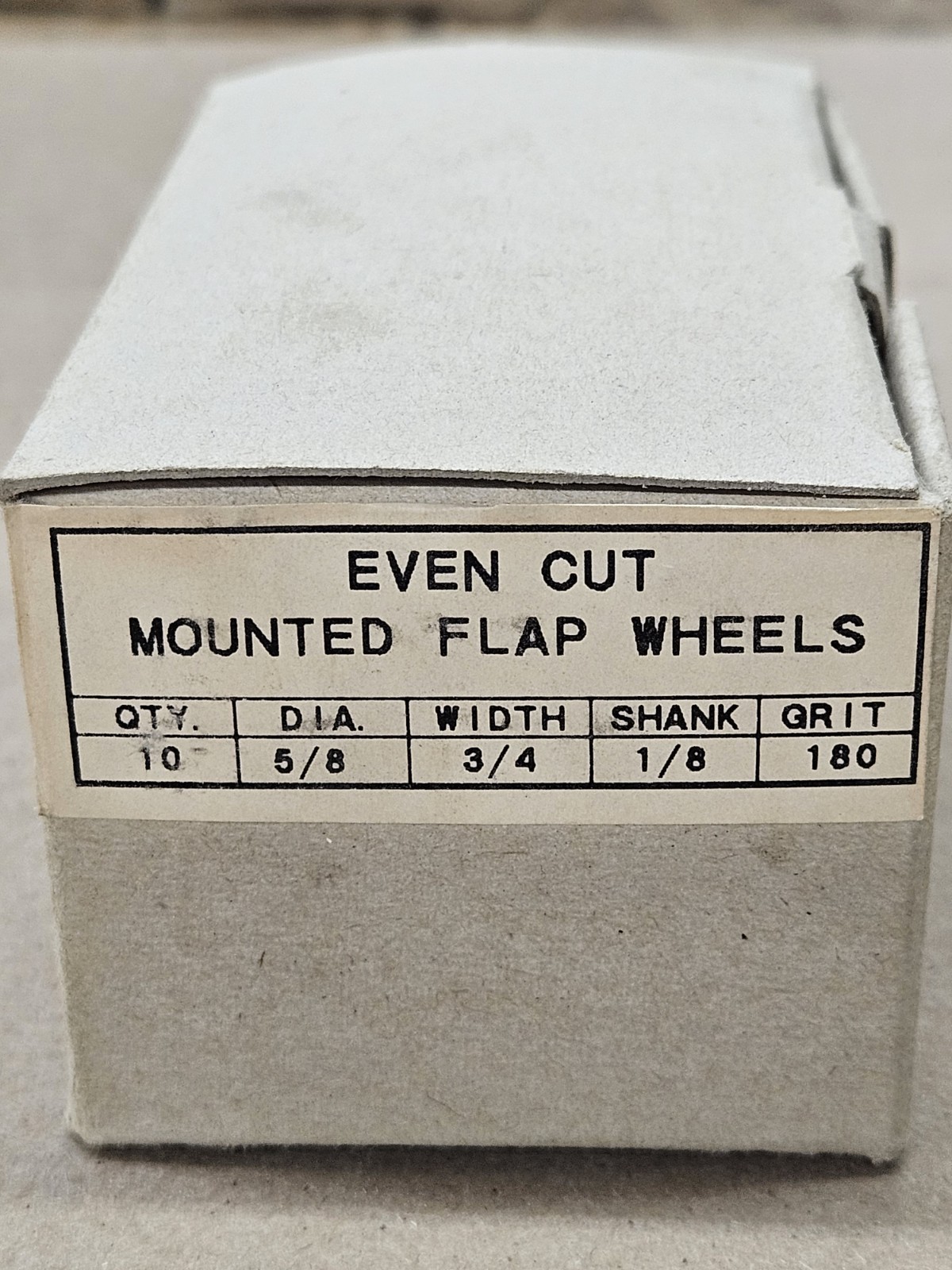 5/8″ x 3/4″ 180 Grit Flap Wheels 1/8″ Shank, 25,000 RPM – Lot of 10