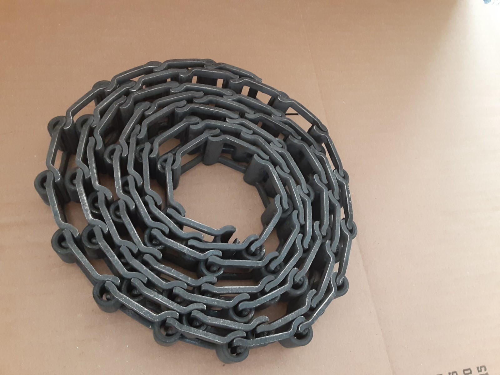 Detachable Steel Chain 10 Feet 1-9/16″ Width, 1.654″ Pitch (with 73 Links 62)