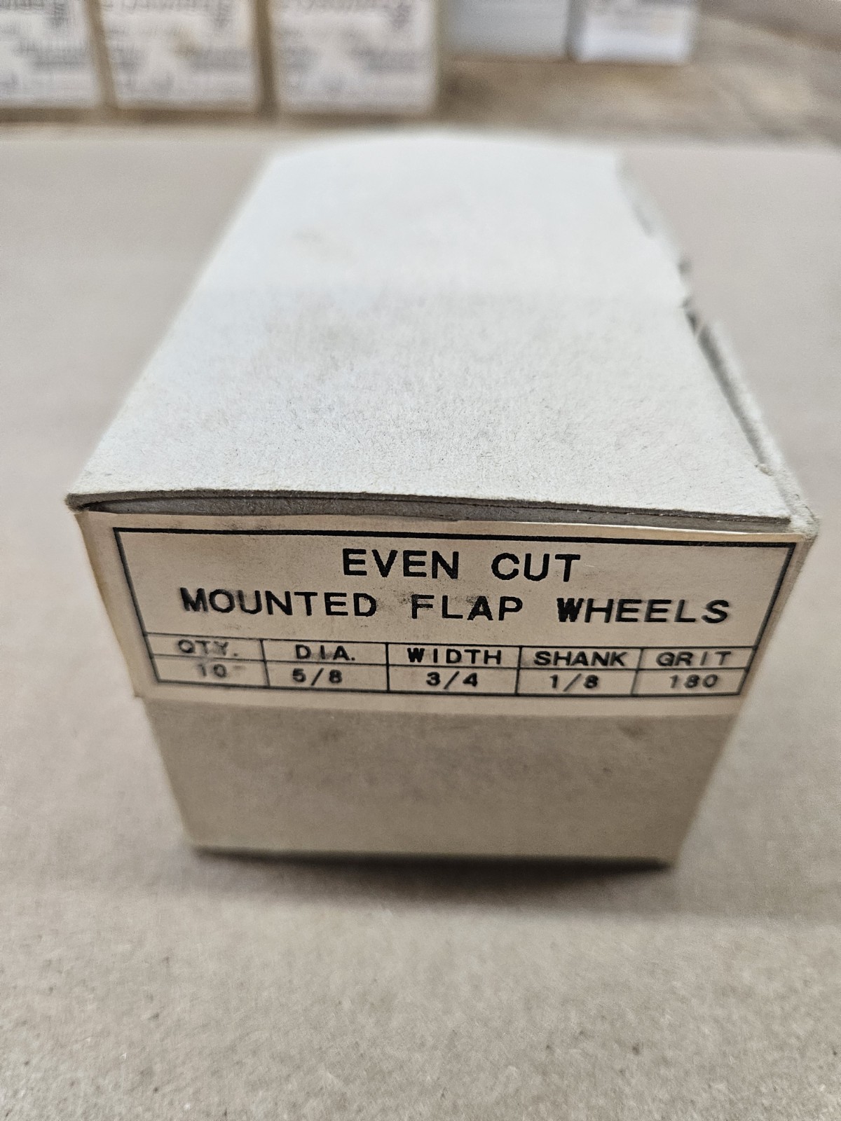 5/8″ x 3/4″ 180 Grit Flap Wheels 1/8″ Shank, 25,000 RPM – Lot of 10