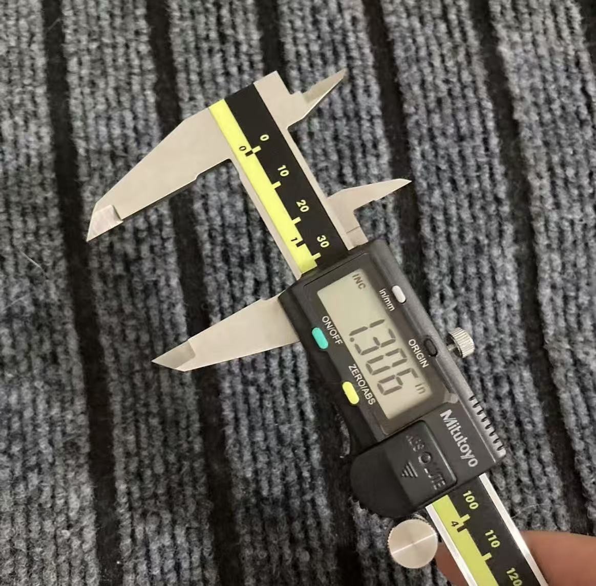 500-193-30 New Mitutoyo 300mm/12″ Absolute Digital Digimatic Vernier Caliper