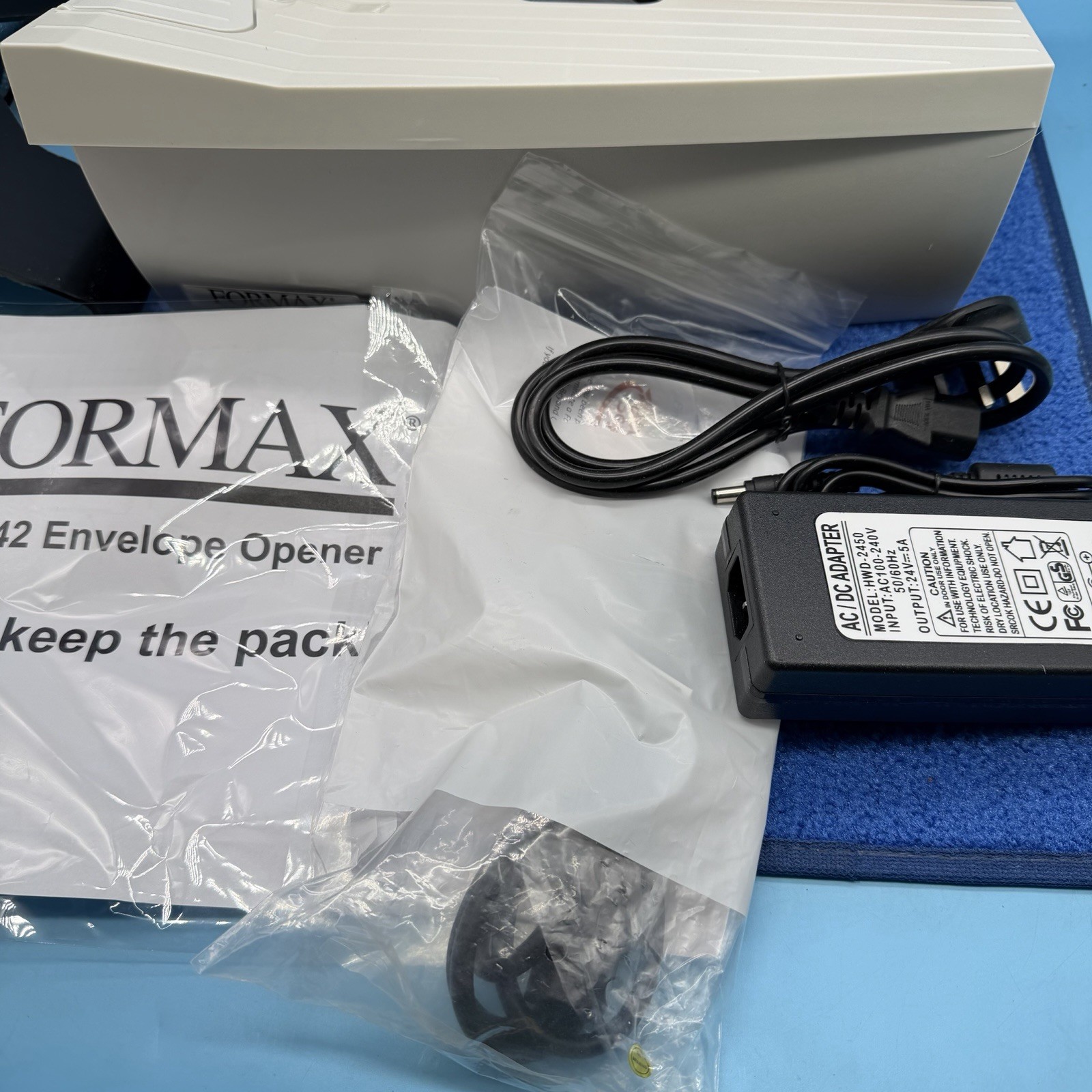 Formax FD 442 Electric Letter Opener, Multicolor (FD442)