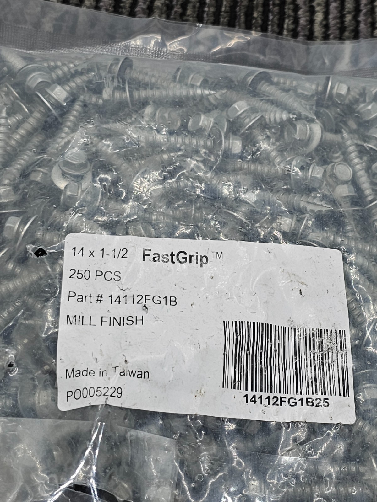 (QTY 250) Fastgrip 14112FG1B 14 x 1-1/2″ Metal Siding/Roofing Screw Mill Finish