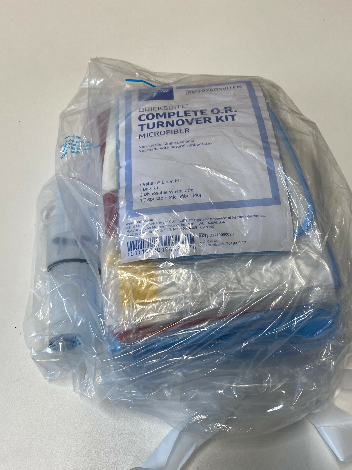 N19: Medline Quicksuite Complete O.R.Turnover Kit Microfiber DYKQSUITEM