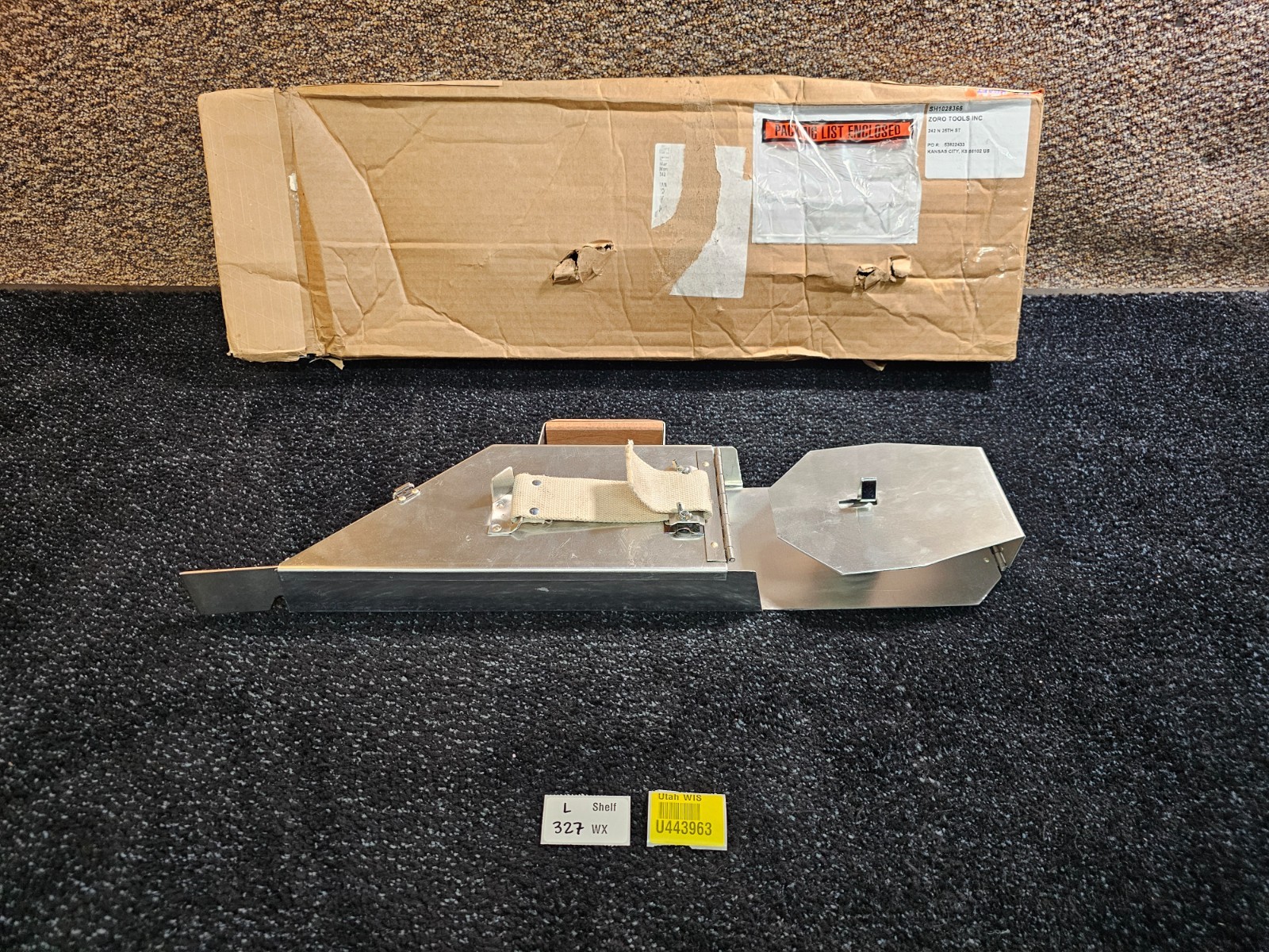 Kraft Tool DC401L Drywall Taper w/ Wood &Web Left Handle Holds 500′ Roll of Tape