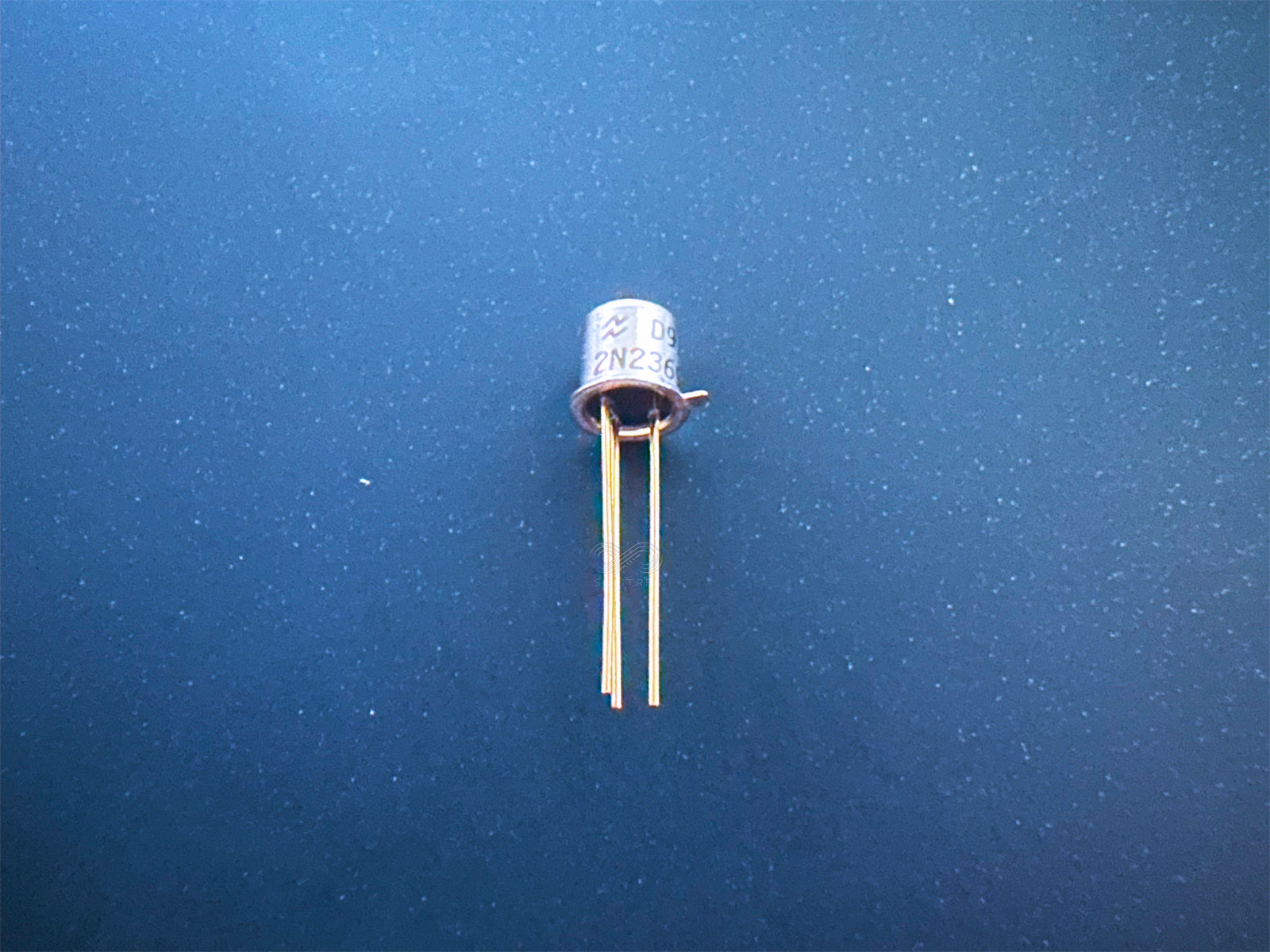 5PCS 2N2369 National Semiconductor NPN Switching Transistor 15V 0.2A TO-218 BJT