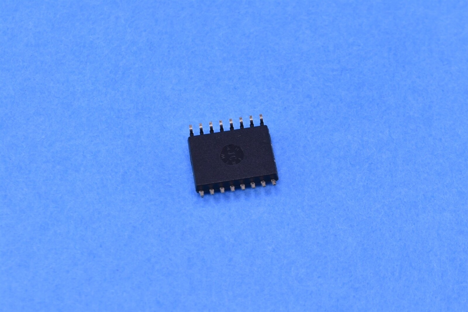5 Texas Continuous-Time Filter IC Universal Continuous-Time Order 100kHz UAF42AU