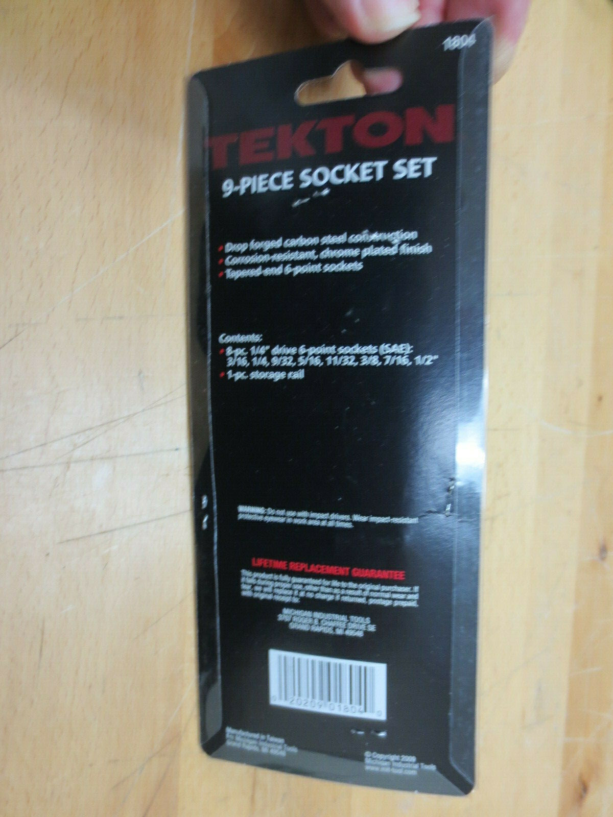 TEKTON 28-Pc, 1/4″ Drive Socket Set with Ratchet (Taiwan)