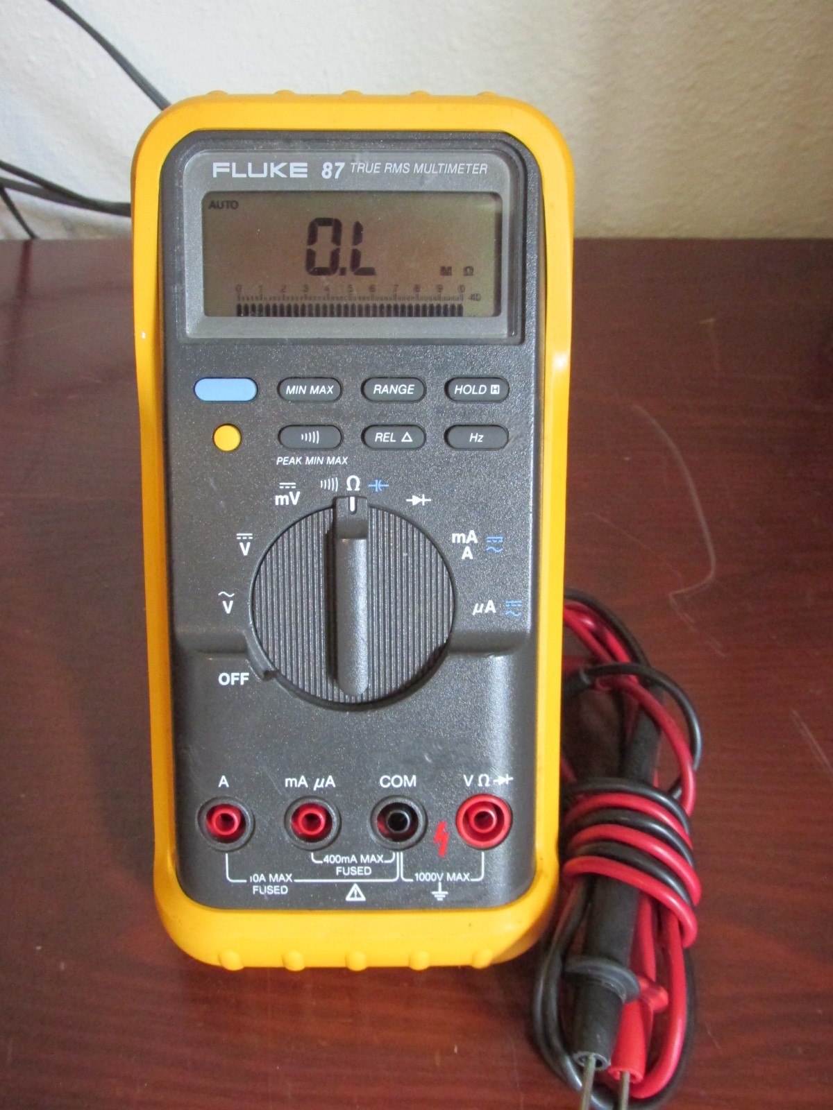 Fluke 87 True RMS Digital Multimeter **PASSES Fluke Performance Verification**