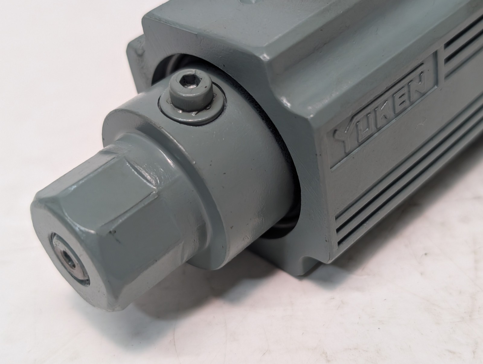 Yuken EDG-01V-H-11 electro hydraulic relief valve Japan industrial as shown
