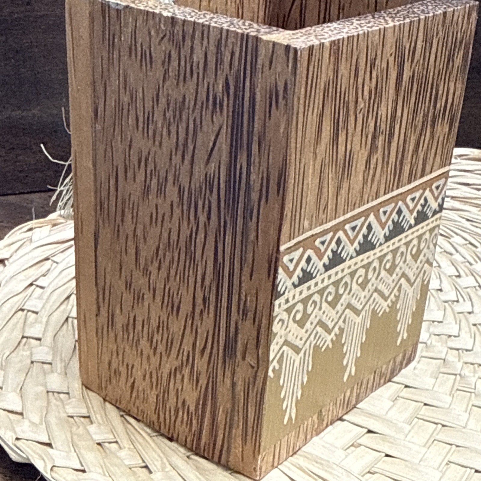 Tesoro’s BogoBo Wood Pencil Holder Philippines Design, Rectangular DCPHR-Y