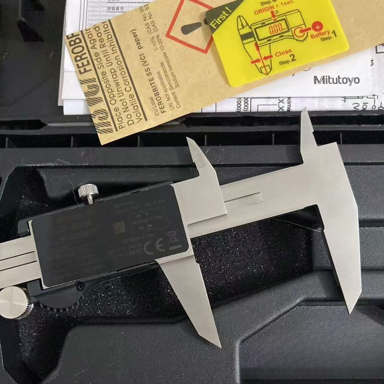 500-193-30 New Mitutoyo 300mm/12″ Absolute Digital Digimatic Vernier Caliper