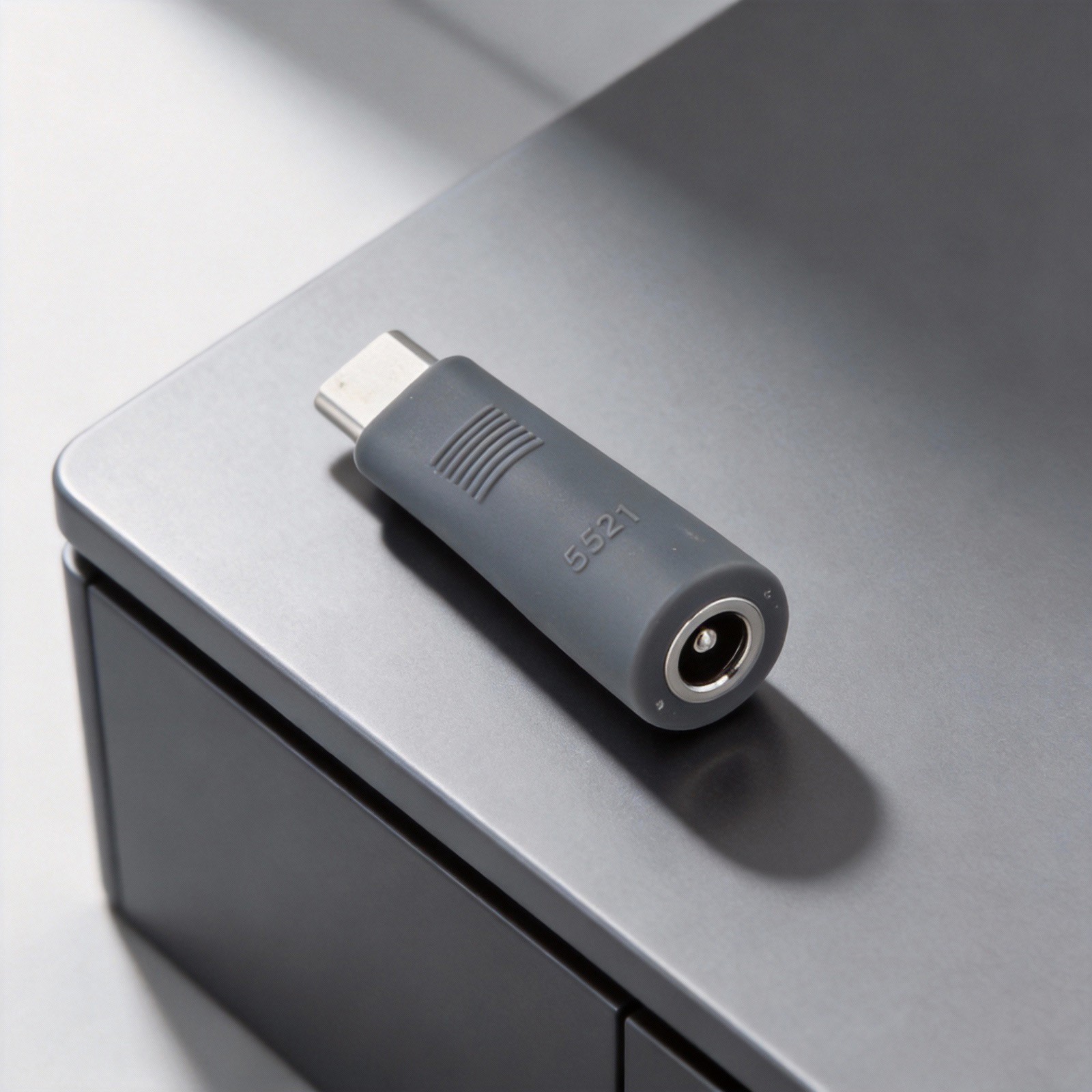 Mobile Deployment 2-in-1 Data Cable DC USB C Cable Continuous Operation