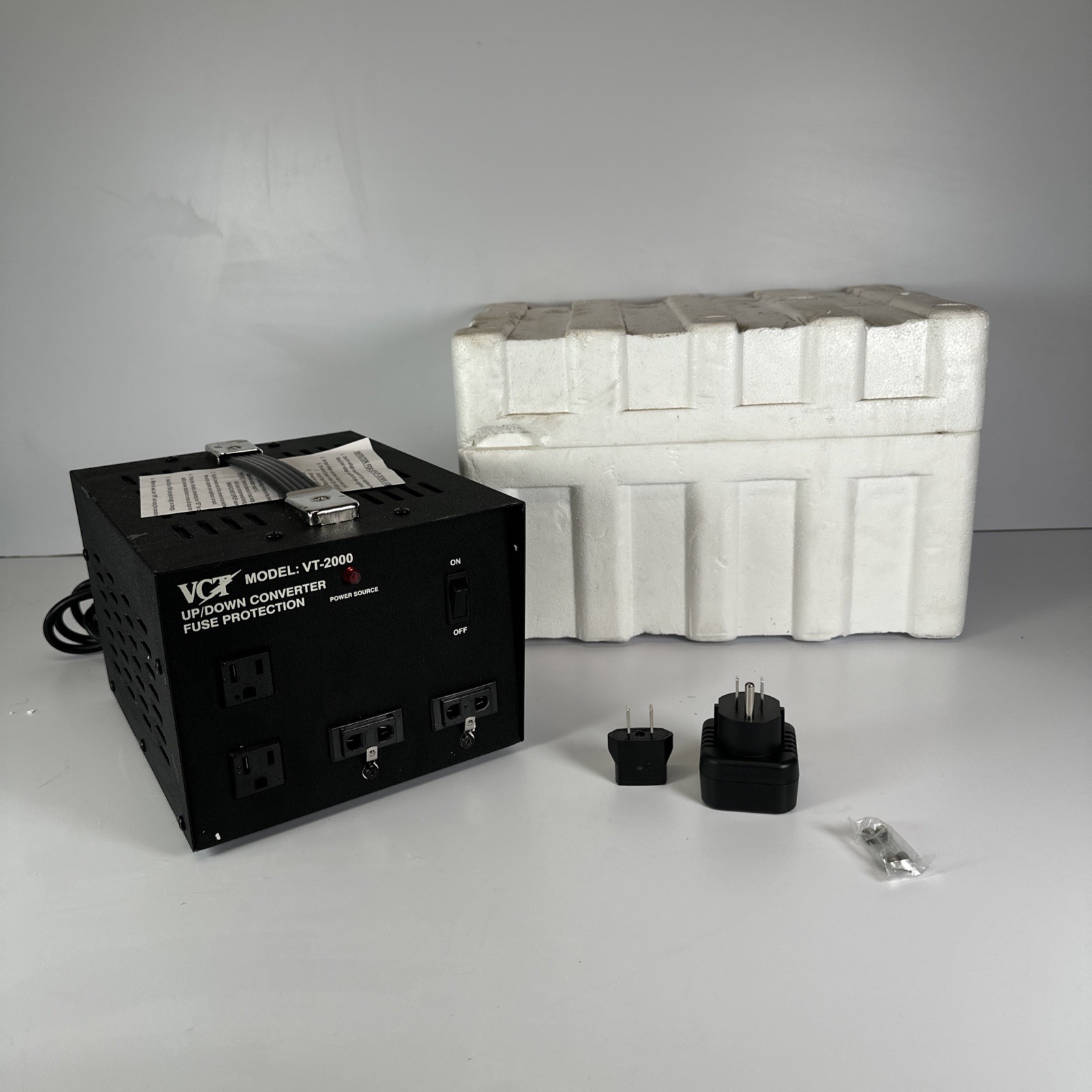 NEW VCT VT-2000 Up/Down Converter Fuse Protection 2000 Watts 110V Or 220V