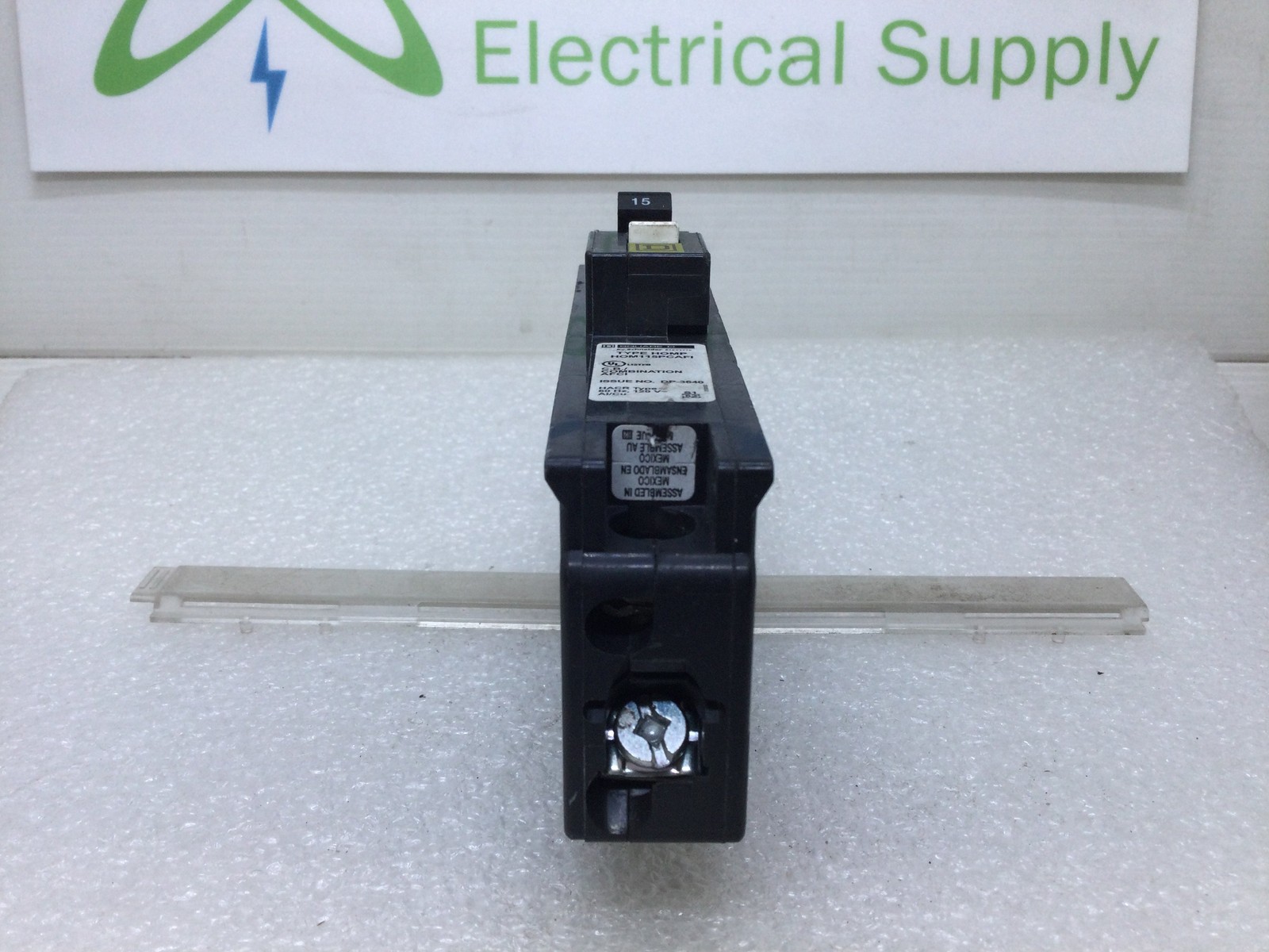Square D HOM115PCAFI 15 Amp 1 Pole 120V Combo Arc Fault Breaker – Cosmetic Flaw