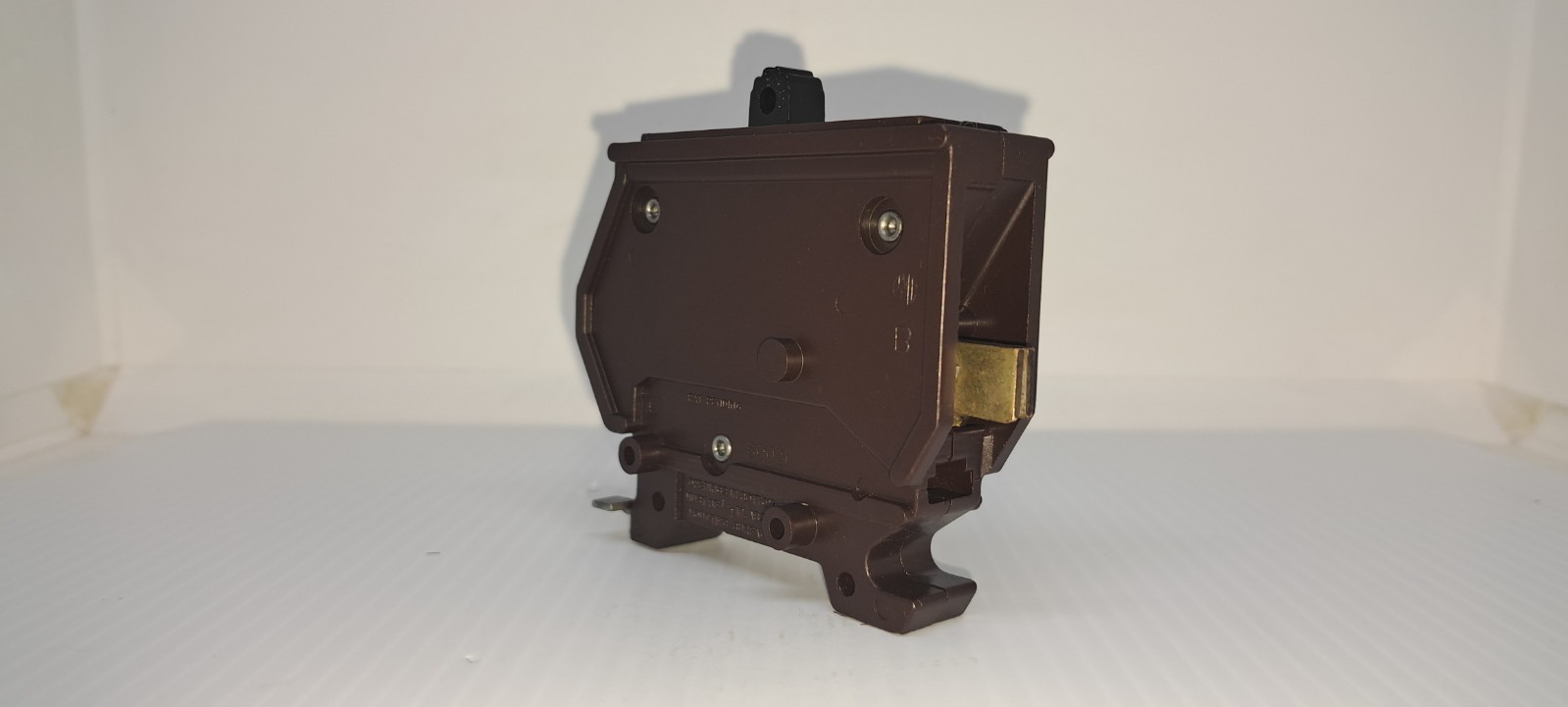 Wadsworth A20N 20 Amp 1 Pole 120V Circuit Breaker Metal Foot A20NI A120NI Flaw
