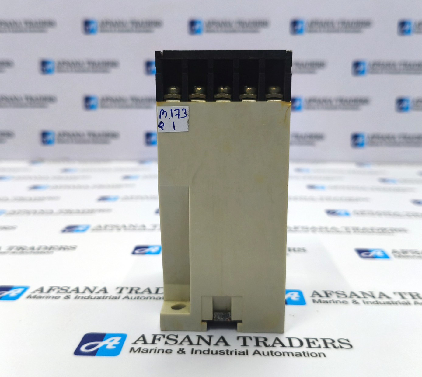 GHISALBA GHST 110V OR 220V AC CONTACTOR RELAY 50/60HZ