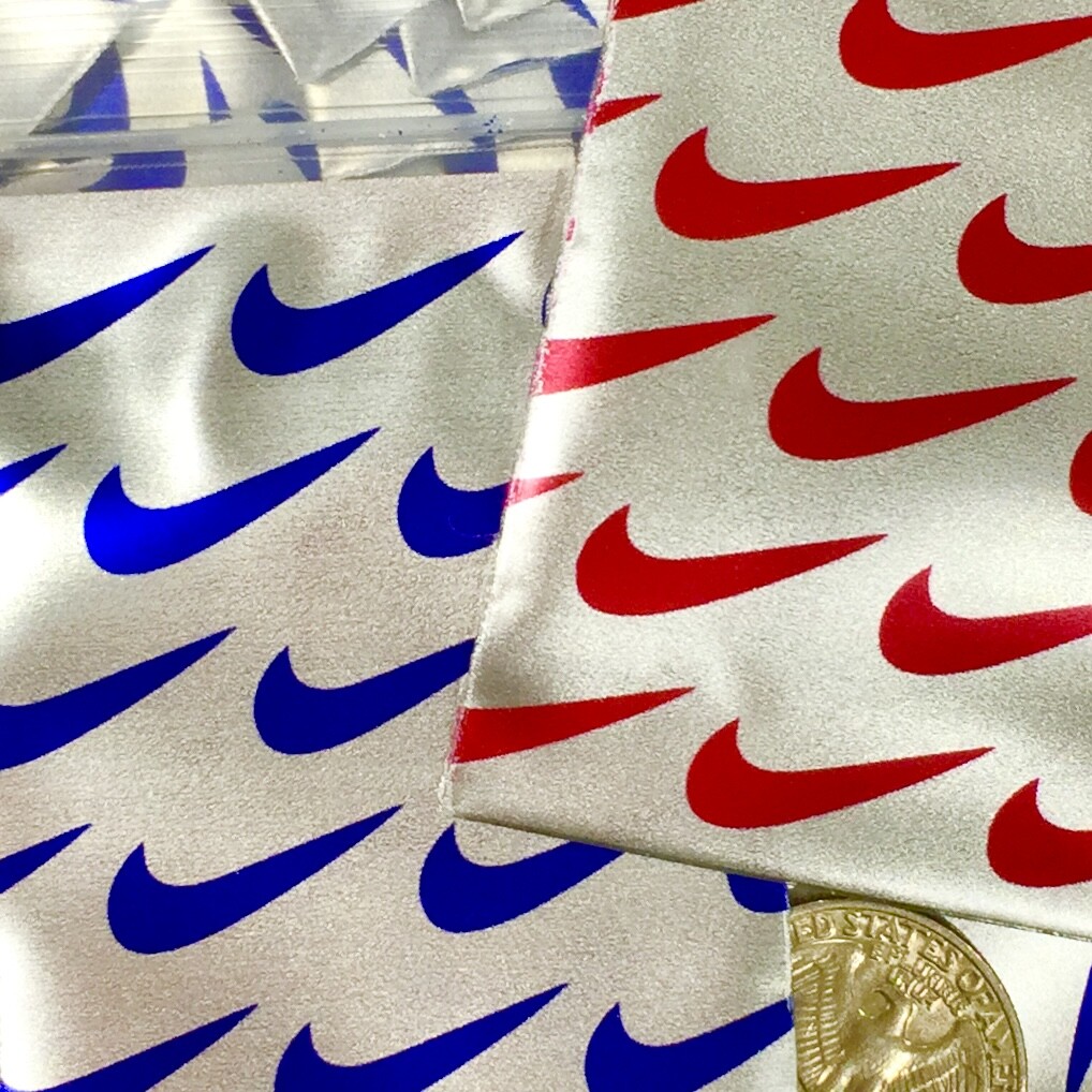 BaggiesSince1987 – 3″ X 3″ Zip Seal DESIGN BAGS 3030 METALLIC PRINT, ?Details?