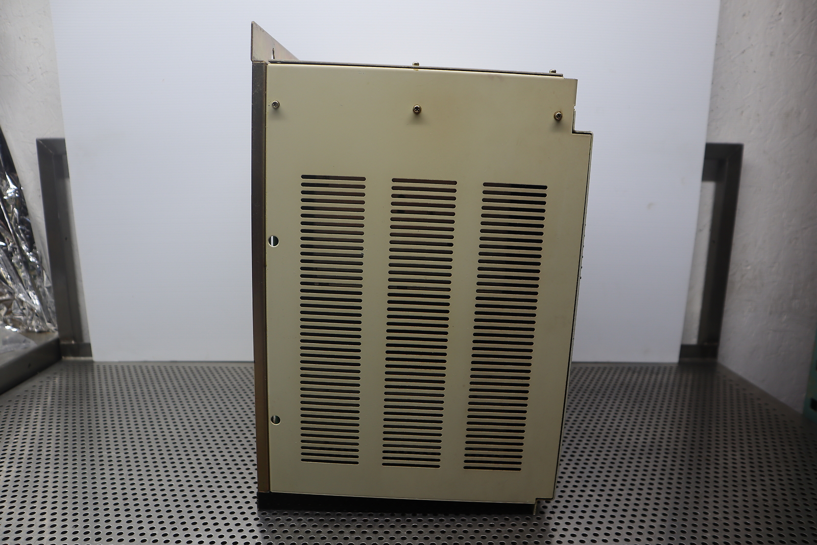 TOYODA GC32 AC100V 3.5A Power Supply W/ (1) PCU (1) MCU & (1) DSU Modules Used