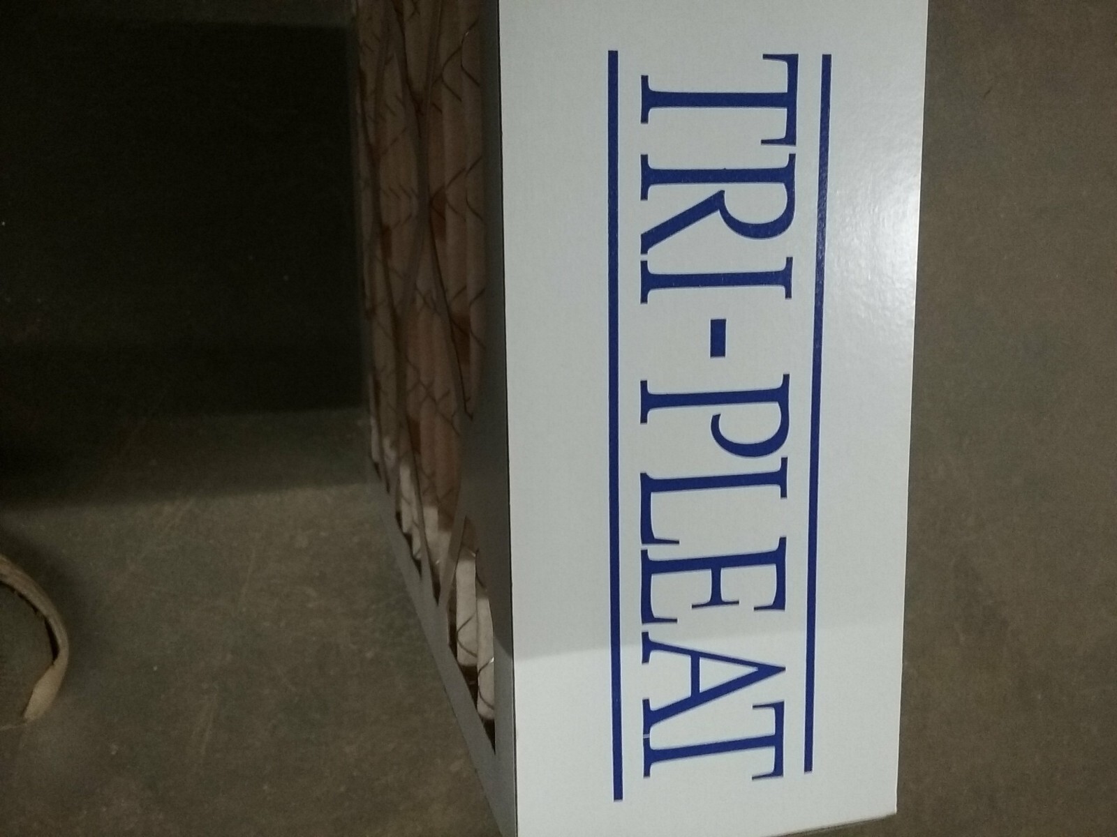 (1) Tri-Dim Filter Corp. Tri-Pleat Merv 11 Air Filter 16″ X 25″ X 4”