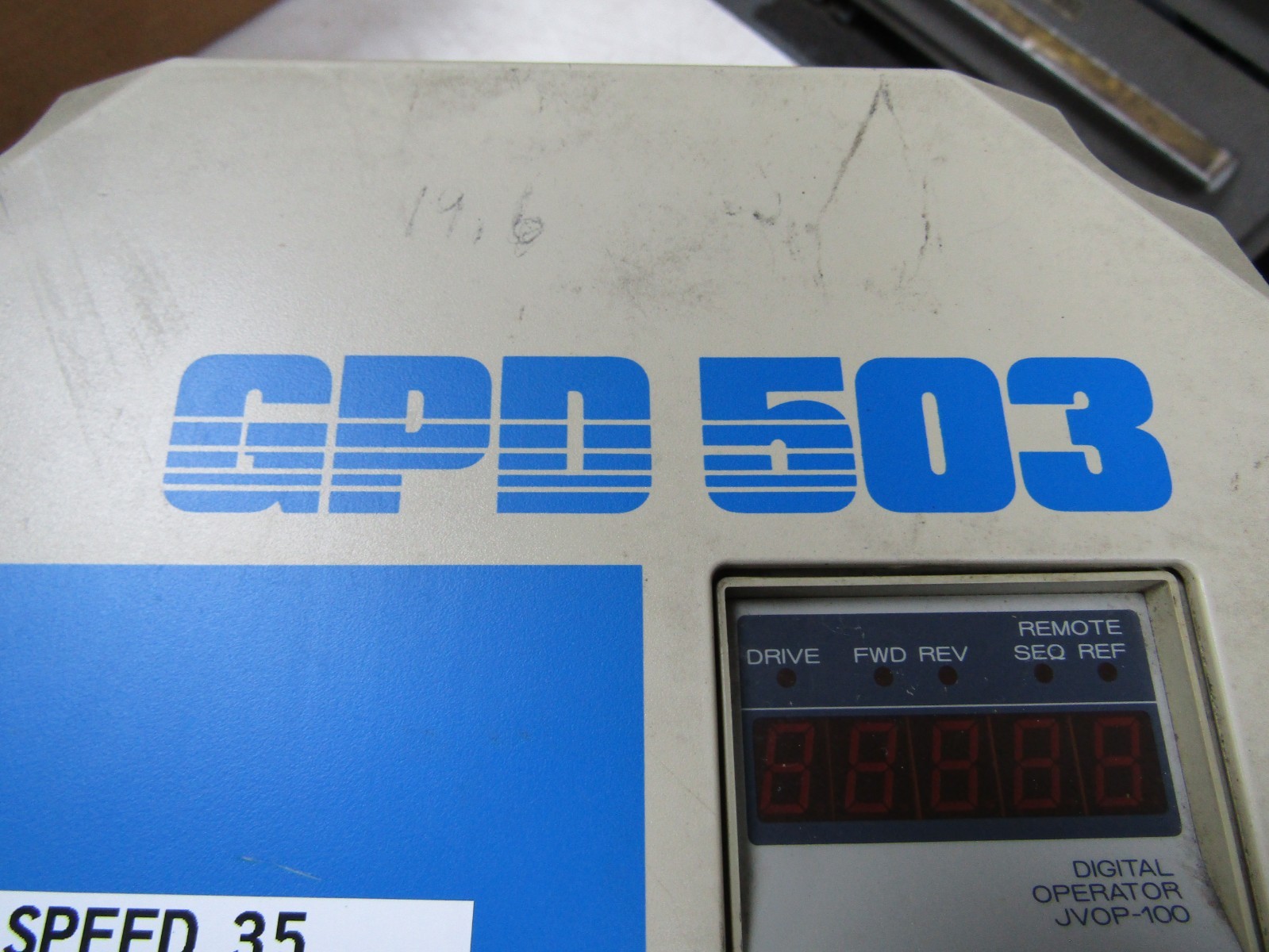 ?MAGNETEK GPD 503 VARIABLE FREQUENCY DRIVE 380-460 VAC 3Ø 20.0 AMP DS317