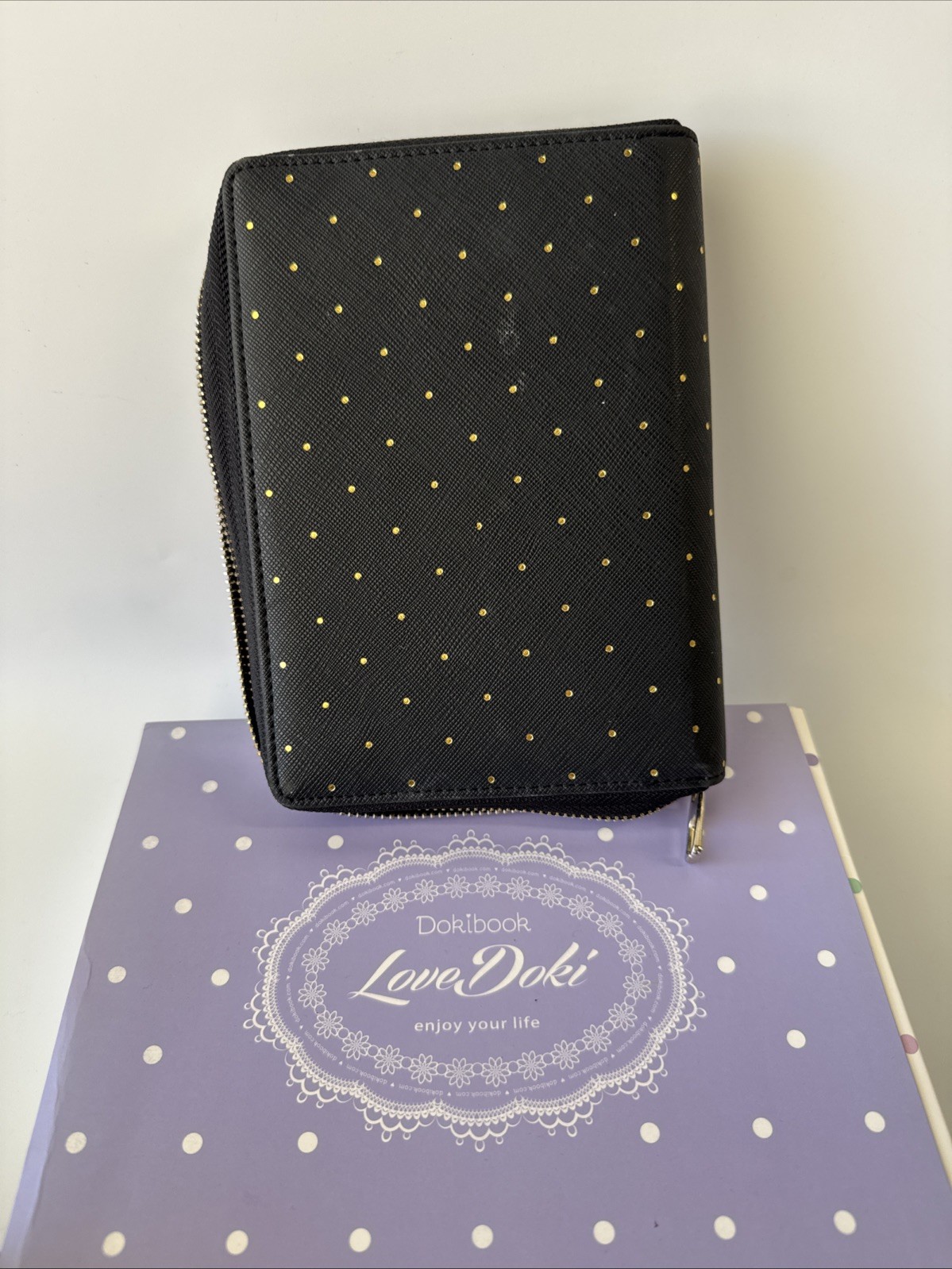 Dokibook Love Doki A5 Planner 6 Ring Binder Black Gold Polka Dot