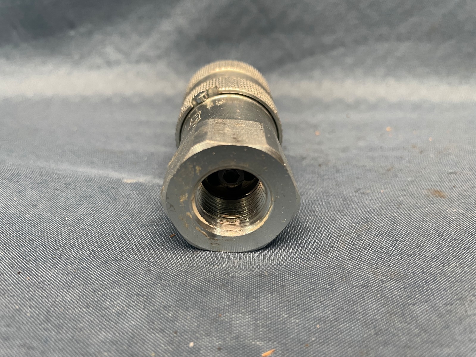 Parker FF-371-6FP Non-Spill Quick Disconnect Coupler 3000 PSI