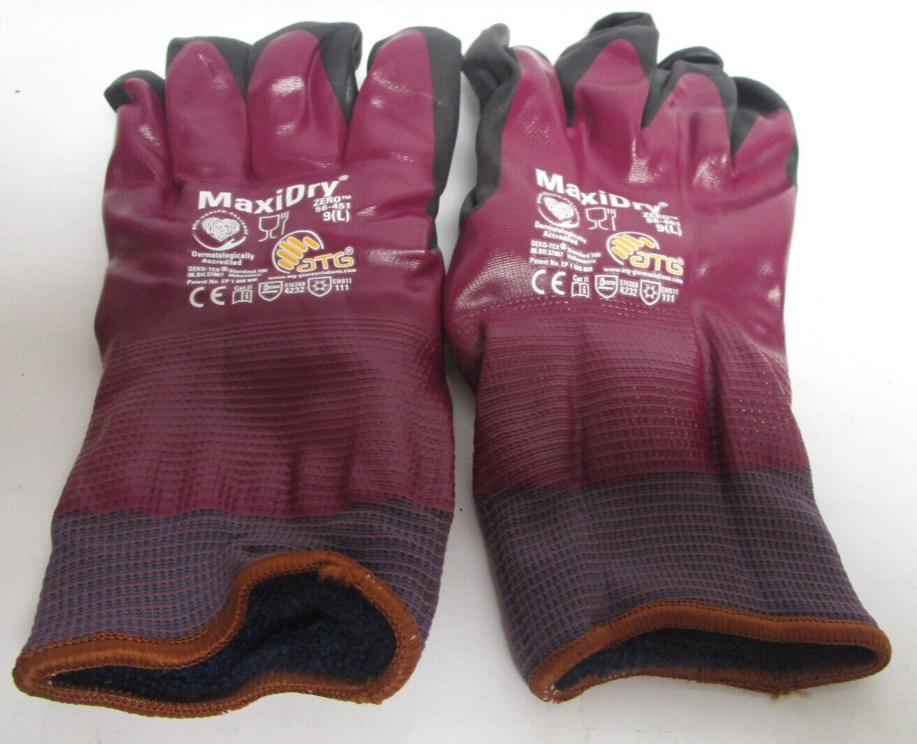PIP 56-541/L MAXIDRY ZERO THERMAL LINED COLD COND GLOVES NITRILE FOAM PALM