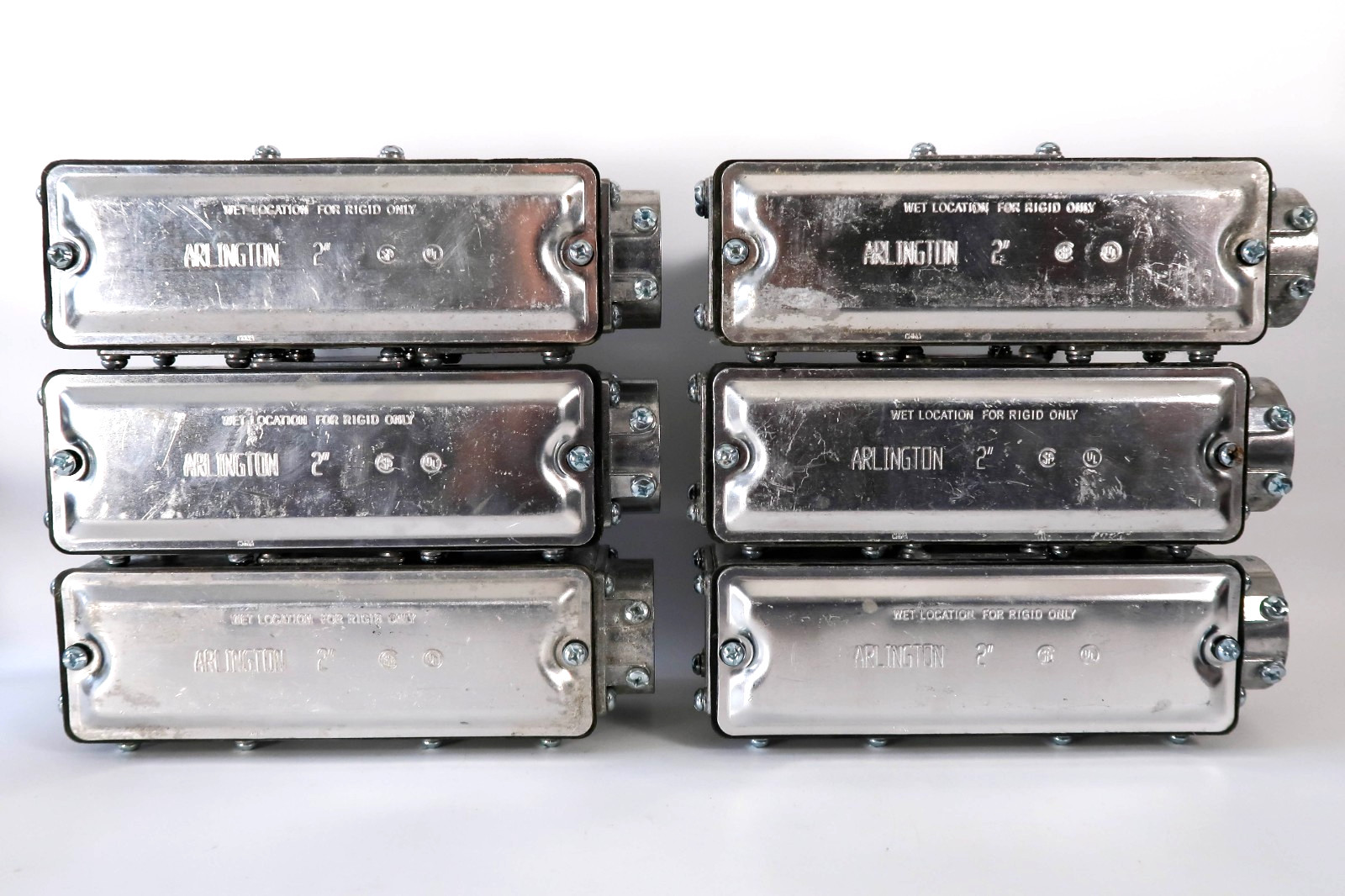 Lot of 6 Arlington 935 AnyBODY Conduit Body 2″ Combo EMT / Rigid Metallic