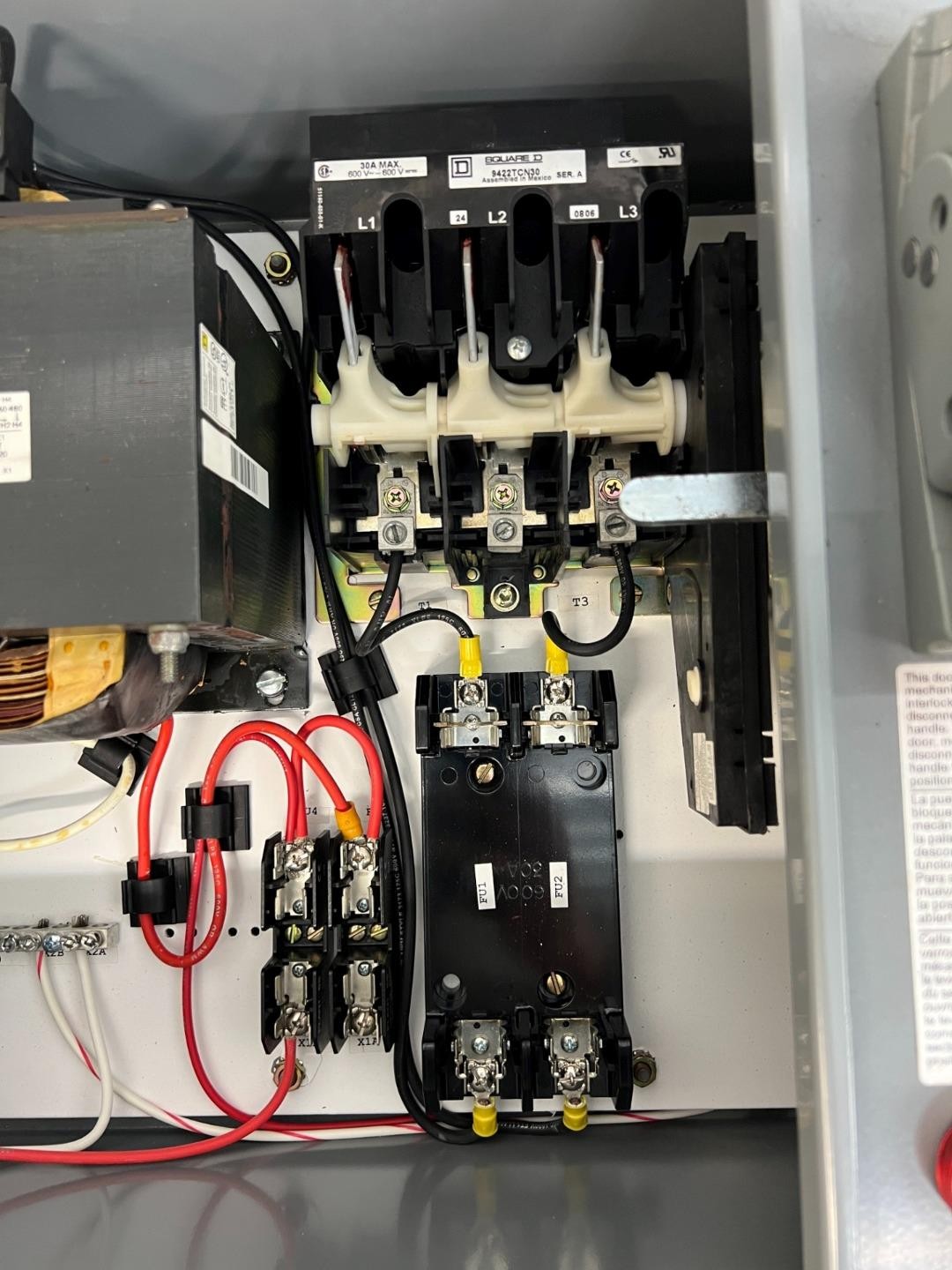 Square D SK2000A3, Transformer Disconnect With 2 KVA Transformer 9070TD2000D1