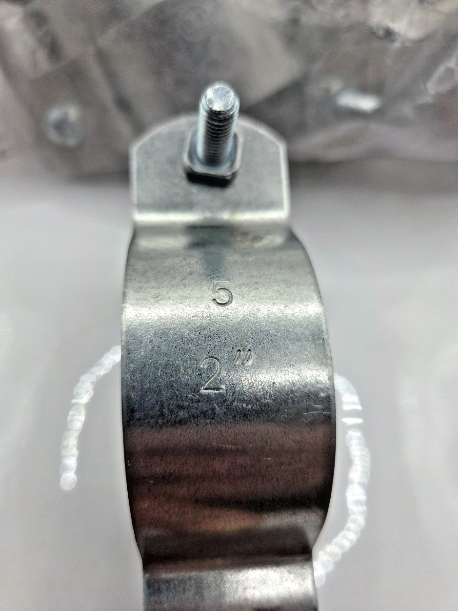 LOT OF 15 B-LINE 2″ SIZE 5 CONDUIT & CABLE HANGERS – SCREW ON ZINC PLATED 0103I