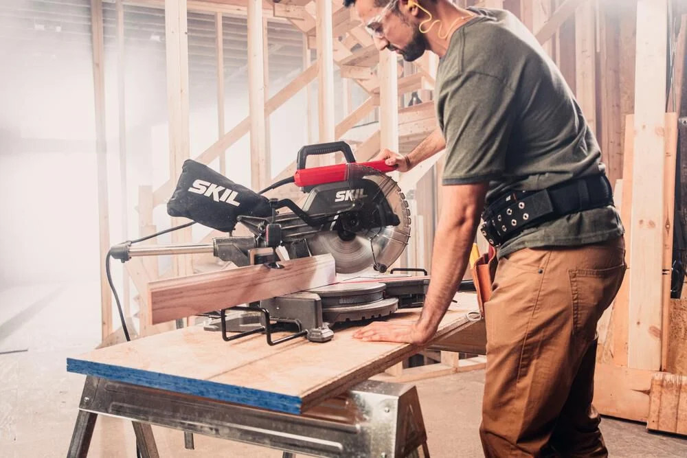 Skil Dual Bevel Sliding Miter Saw 10In 15 Amp 4800 Rpm