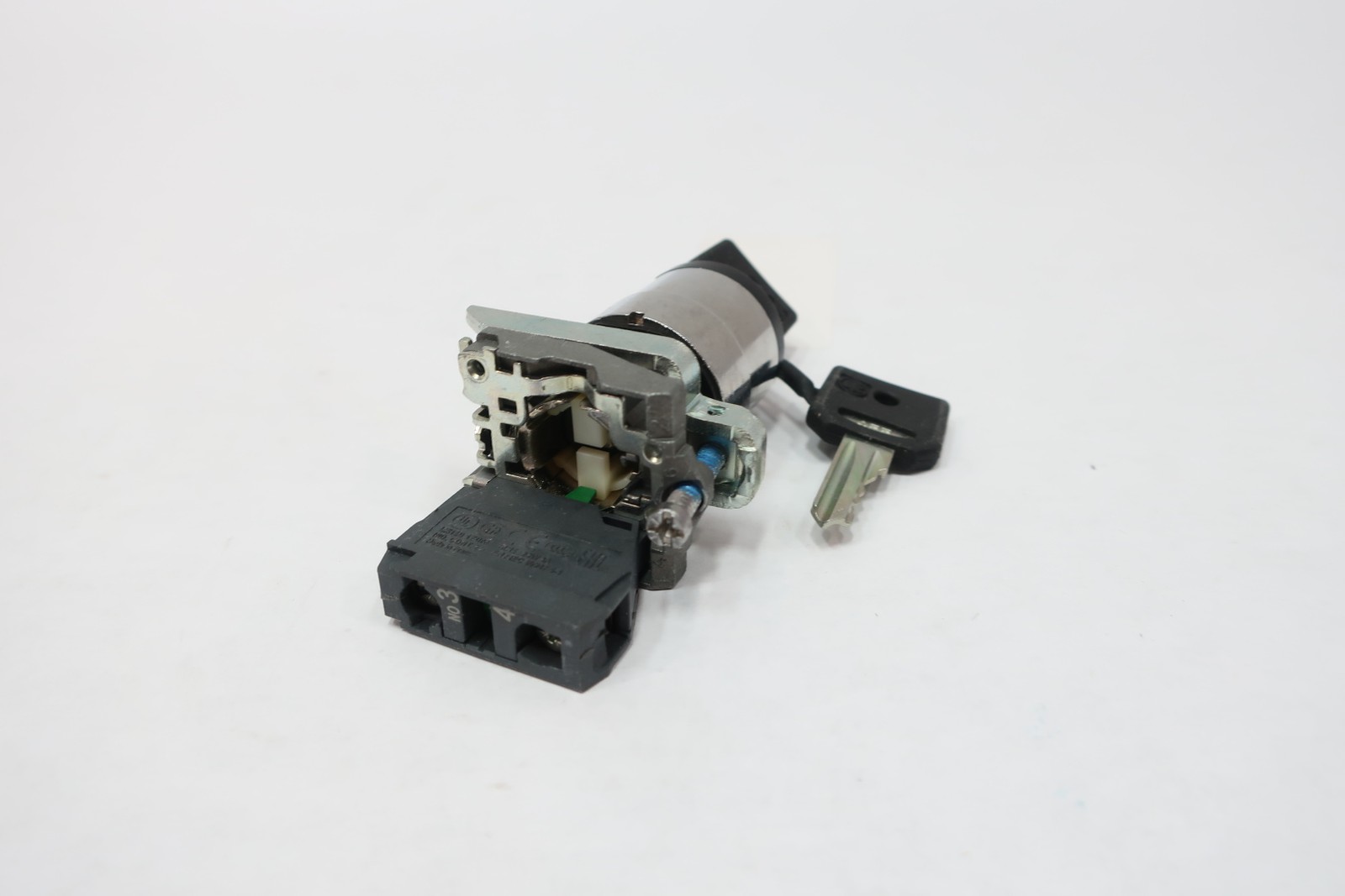 Schneider XB4 BG41 Selector Switch Keyed 2 Pos Non-illuminated