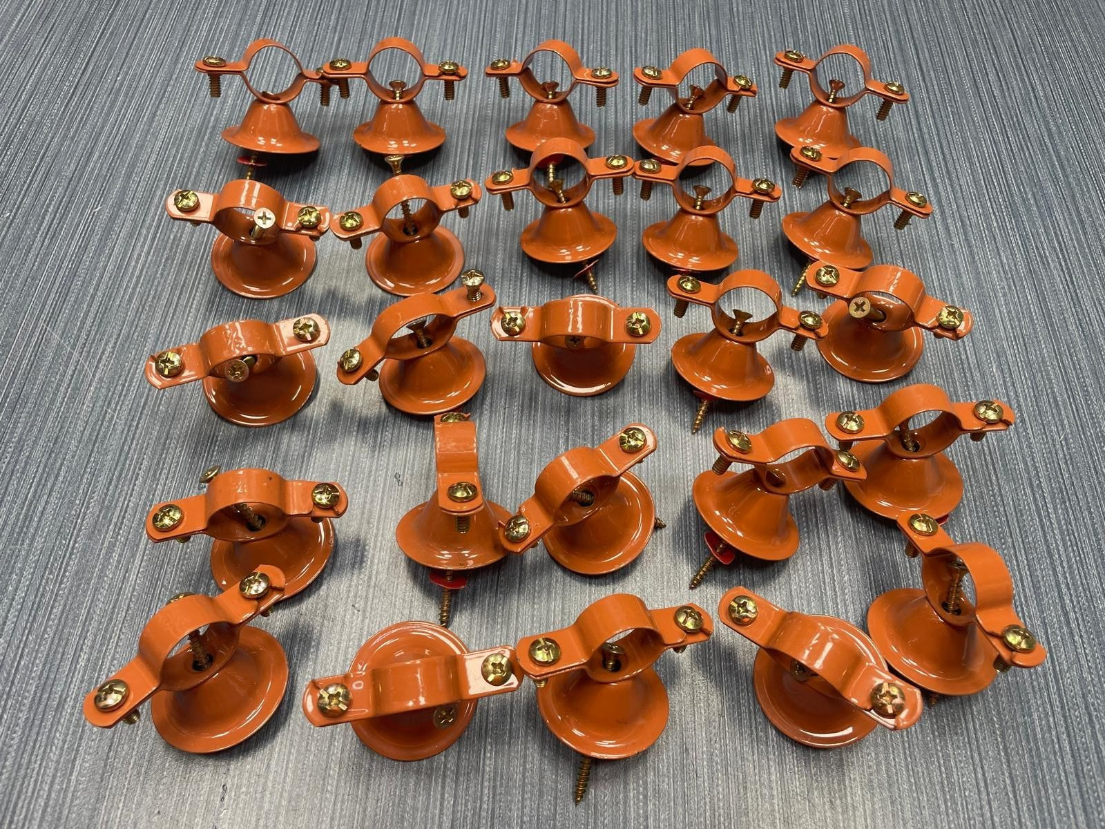 25 x VH0075CP Bell Van Hanger 3/4 in Pipe/Tube Carbon Steel Copper Epoxy Coated