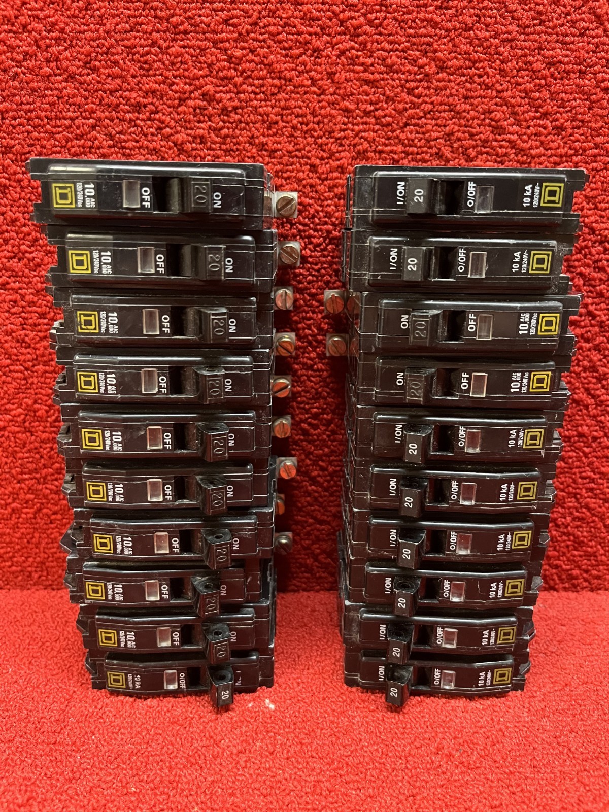 Lot of 20 Square D QO120 Circuit Breakers 20Amp 1 Pole 120/240VAC 10ka Good Cond