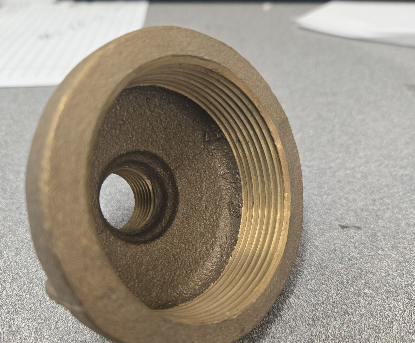 2IN X 1/2IN CAST BRASS REDUCING COUPLING *NEW OLD STOCK NEVER INSTALLED*