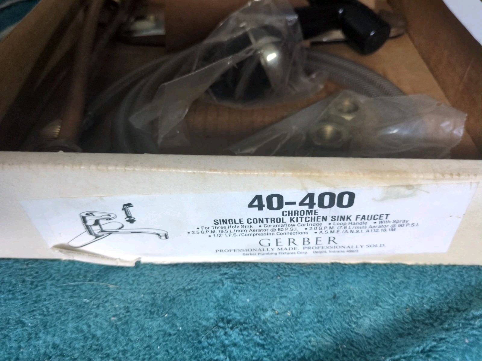 Gerber 40-400 Water Single Handle Kitchen Faucet w/Spray-Chrome 40400 NOS New