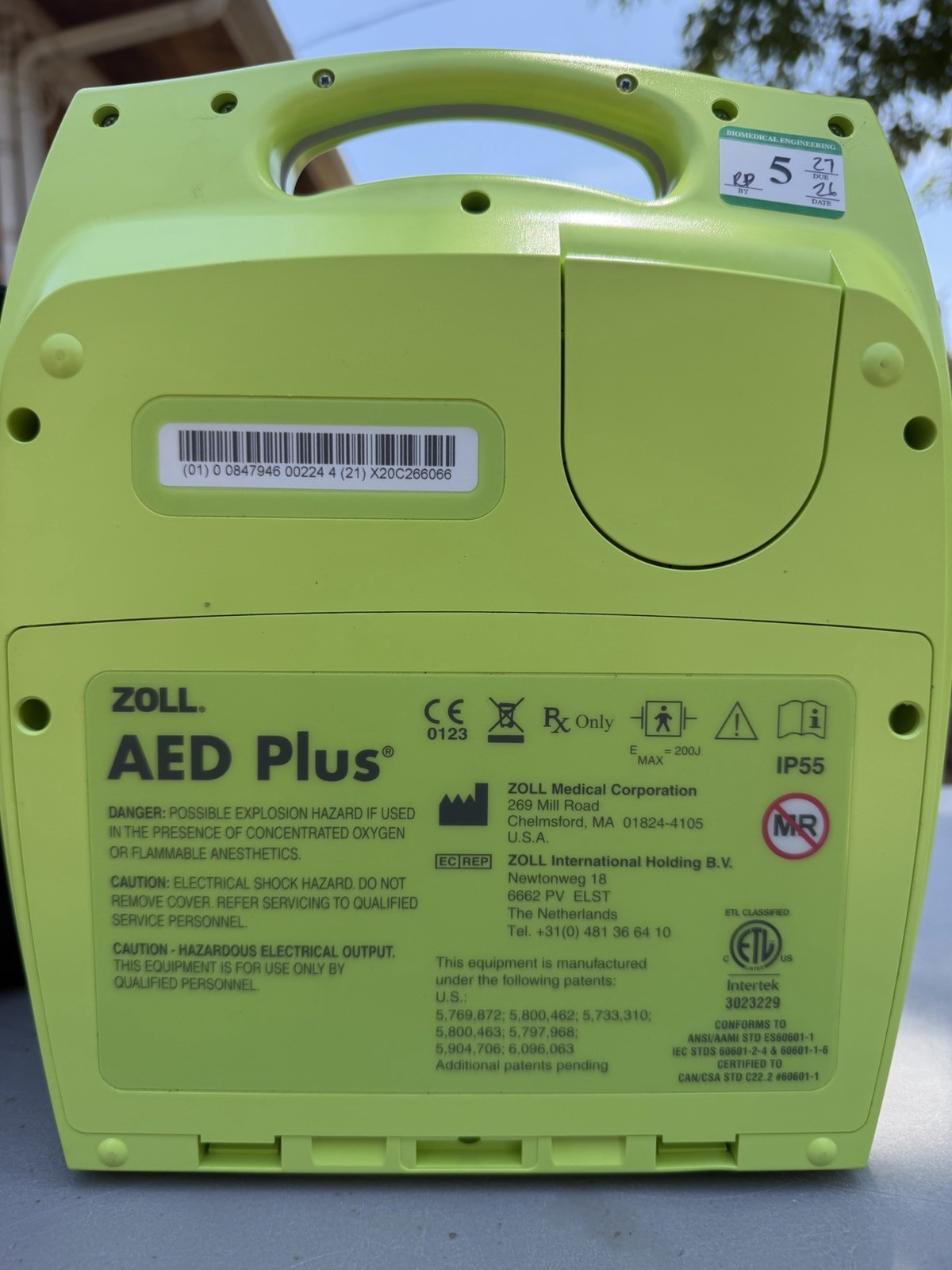 Zoll AED Plus with Pads Batteries and Carry Case