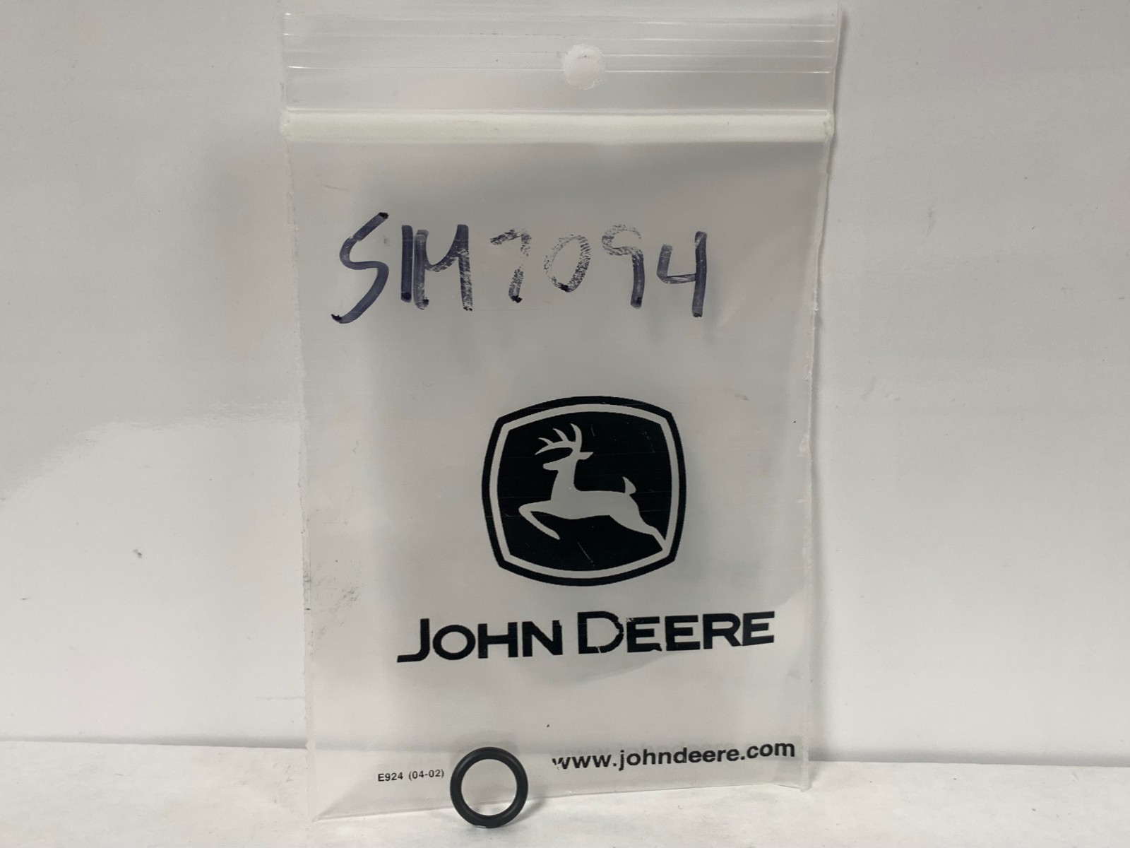 John Deere O-Ring 51M7094 90A ID 8.10mm/0.319″ Cross Section 1.60mm/0.063″